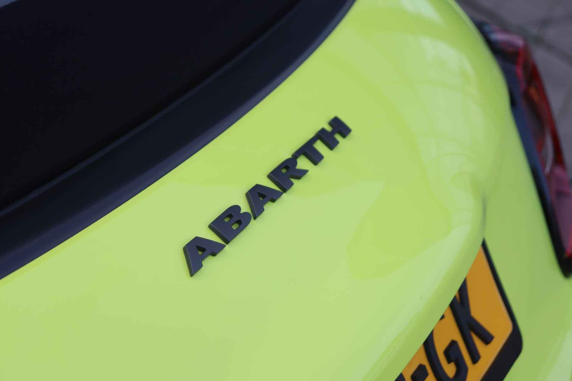 Abarth 500C Turismo 42 kWh Cabrio  / Carplay / Camera / Uniek - 5/51