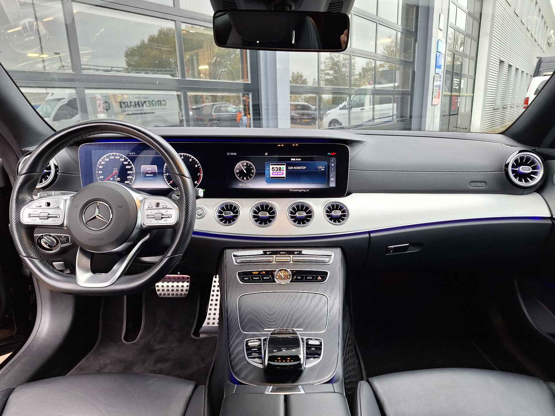 Mercedes-Benz E-klasse Coupé 200 | AMG | Panoramadak | Multibeam LED | 360º camera | Burmester | Memory pakket | Elektrische achterklep - 9/46