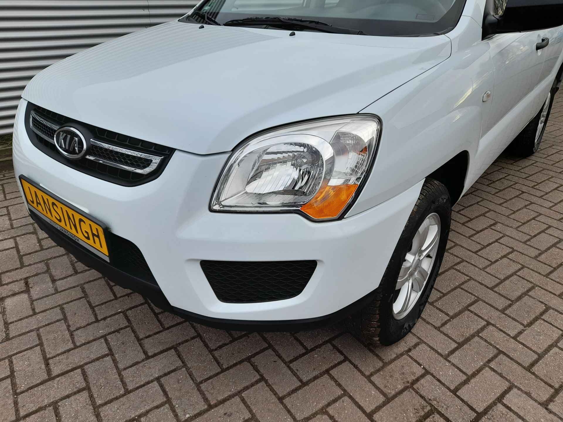 Kia Sportage 2.0 mag 1400 kg trekken! | Airco | recent 4 nw banden en nw koppeling gekregen | RIJKLAARPRIJS INCL 12 MAANDEN GARANTIE EN BEURT - 9/22