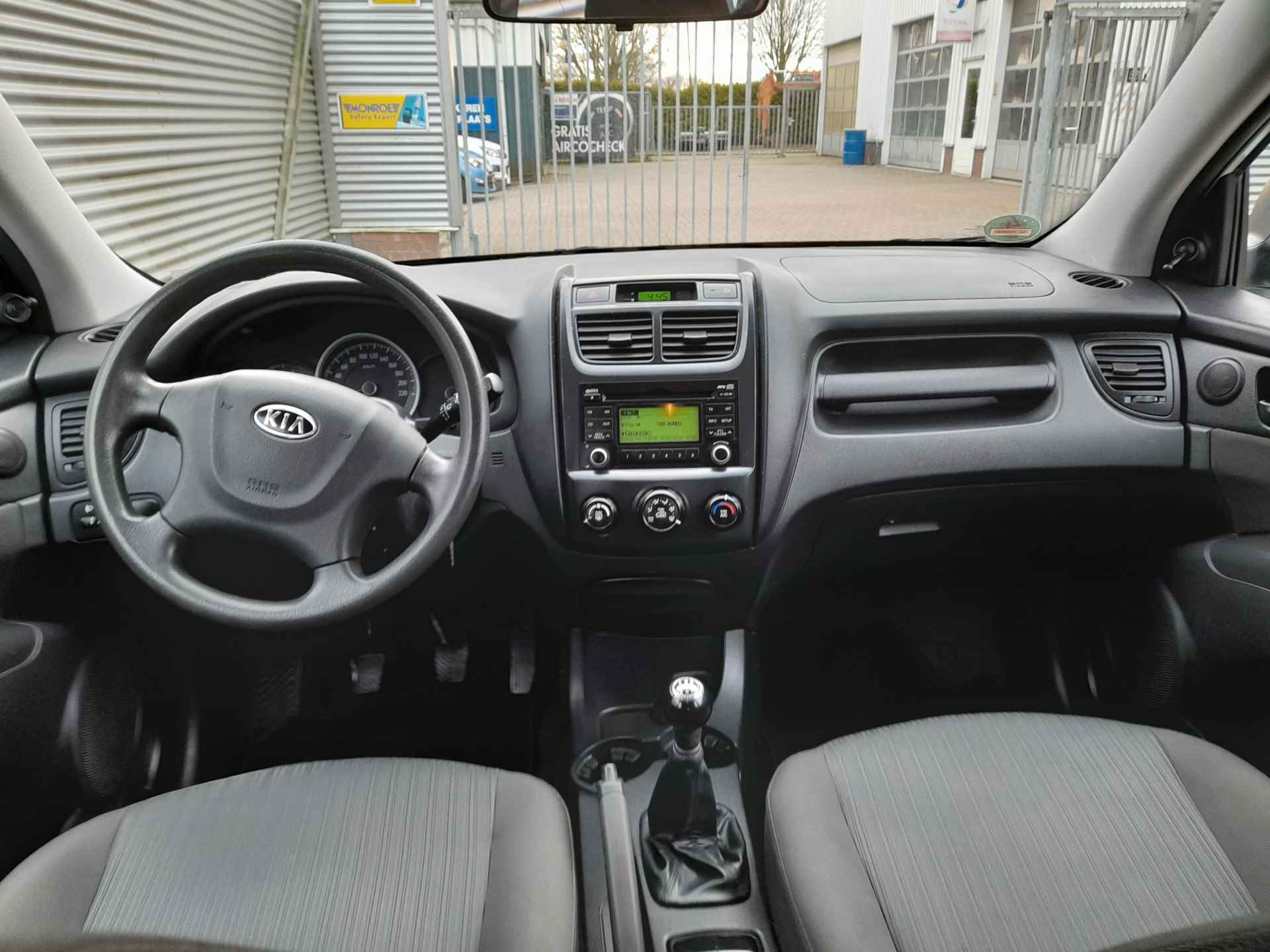 Kia Sportage 2.0 mag 1400 kg trekken! | Airco | recent 4 nw banden en nw koppeling gekregen | RIJKLAARPRIJS INCL 12 MAANDEN GARANTIE EN BEURT - 16/22