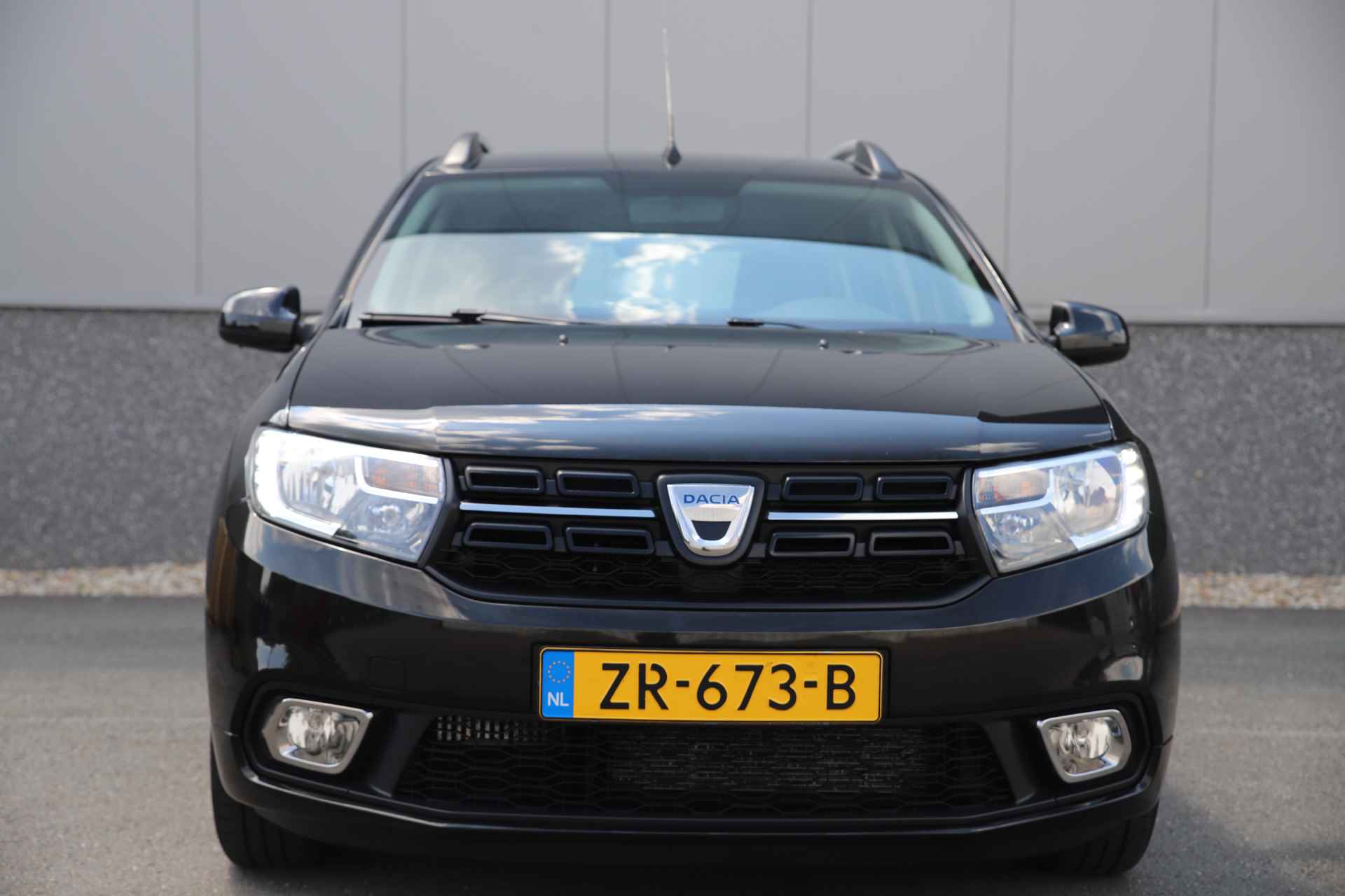 Dacia Logan MCV 0.9 TCe 90pk Laureate/Navigatie/Trekhaak/Cruise - 2/32