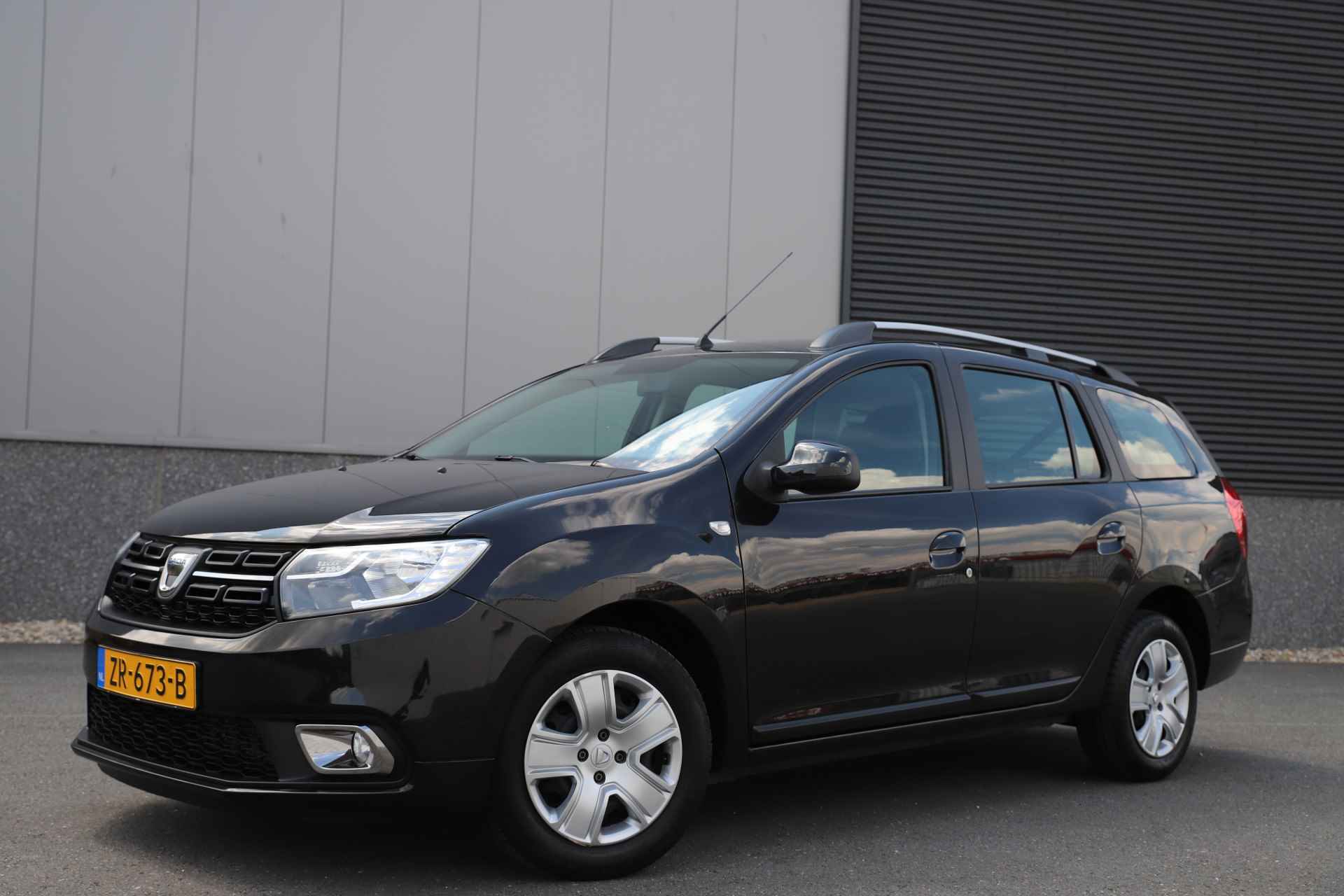 Dacia Logan MCV 0.9 TCe 90pk Laureate/Navigatie/Trekhaak/Cruise - 4/32