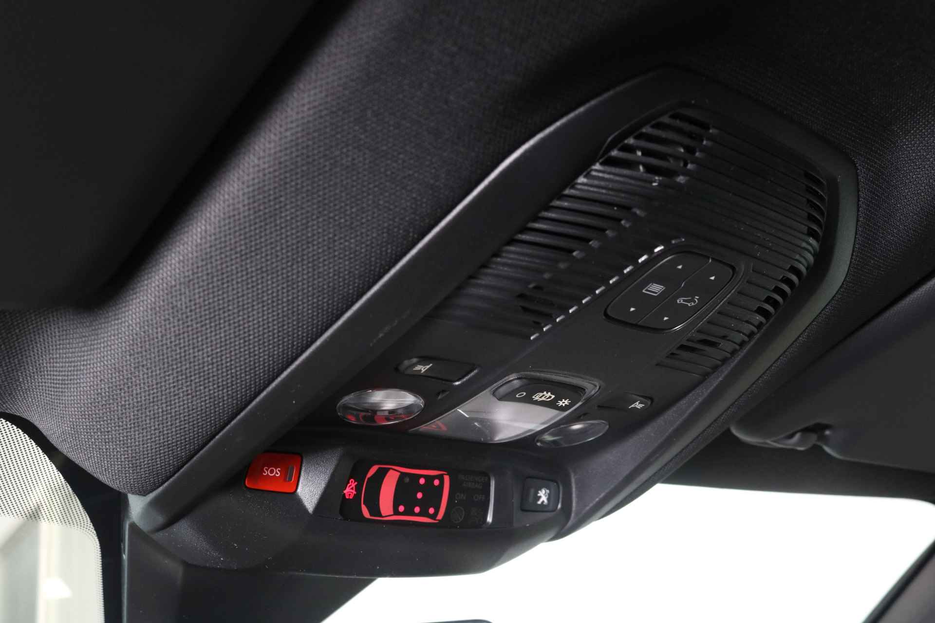 Peugeot 5008 1.2 PureTech GT 130pk Automaat Black Pack | Full-led | Pack Drive assist | Panoramadak | Verwarmde voorstoelen | LMV 19"| - 47/57