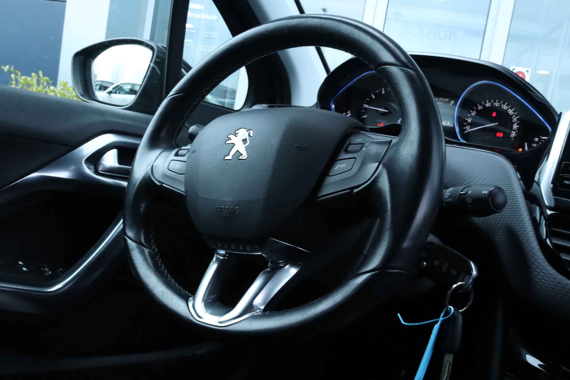 Peugeot 2008 1.2 Turbo Allure | Automaat | Camera | Cruise Control | Navi | Climate | PDC | All Grip Control - 26/28