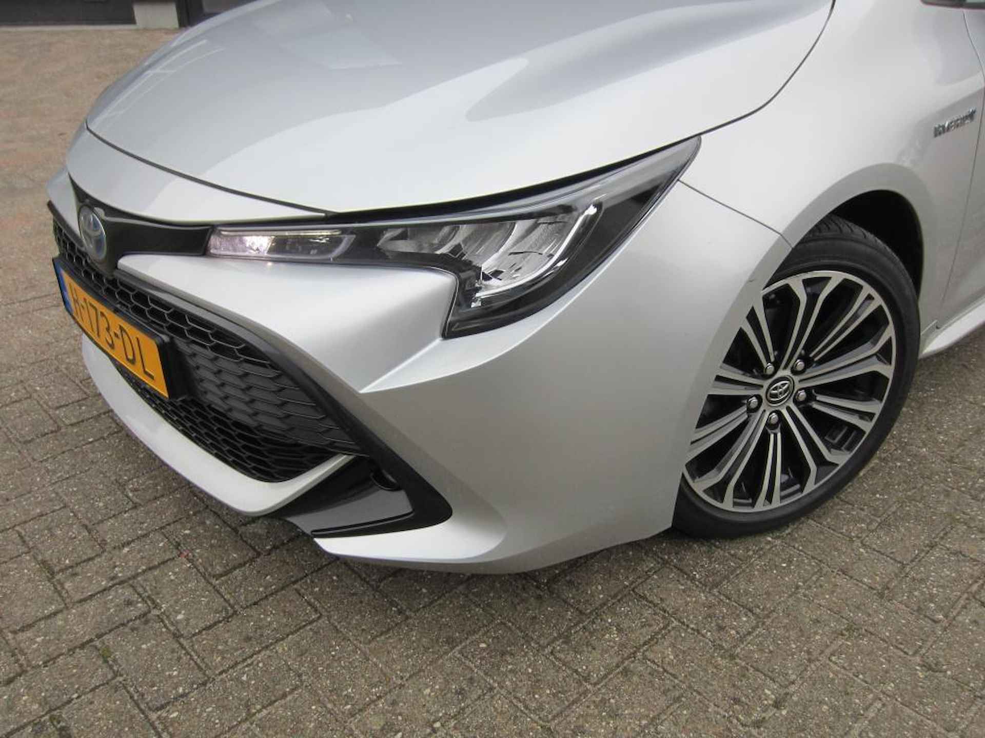 Toyota Corolla Touring Sports 1.8 Hybrid Dynamic Trekhaak Navigatie Camera - 13/29