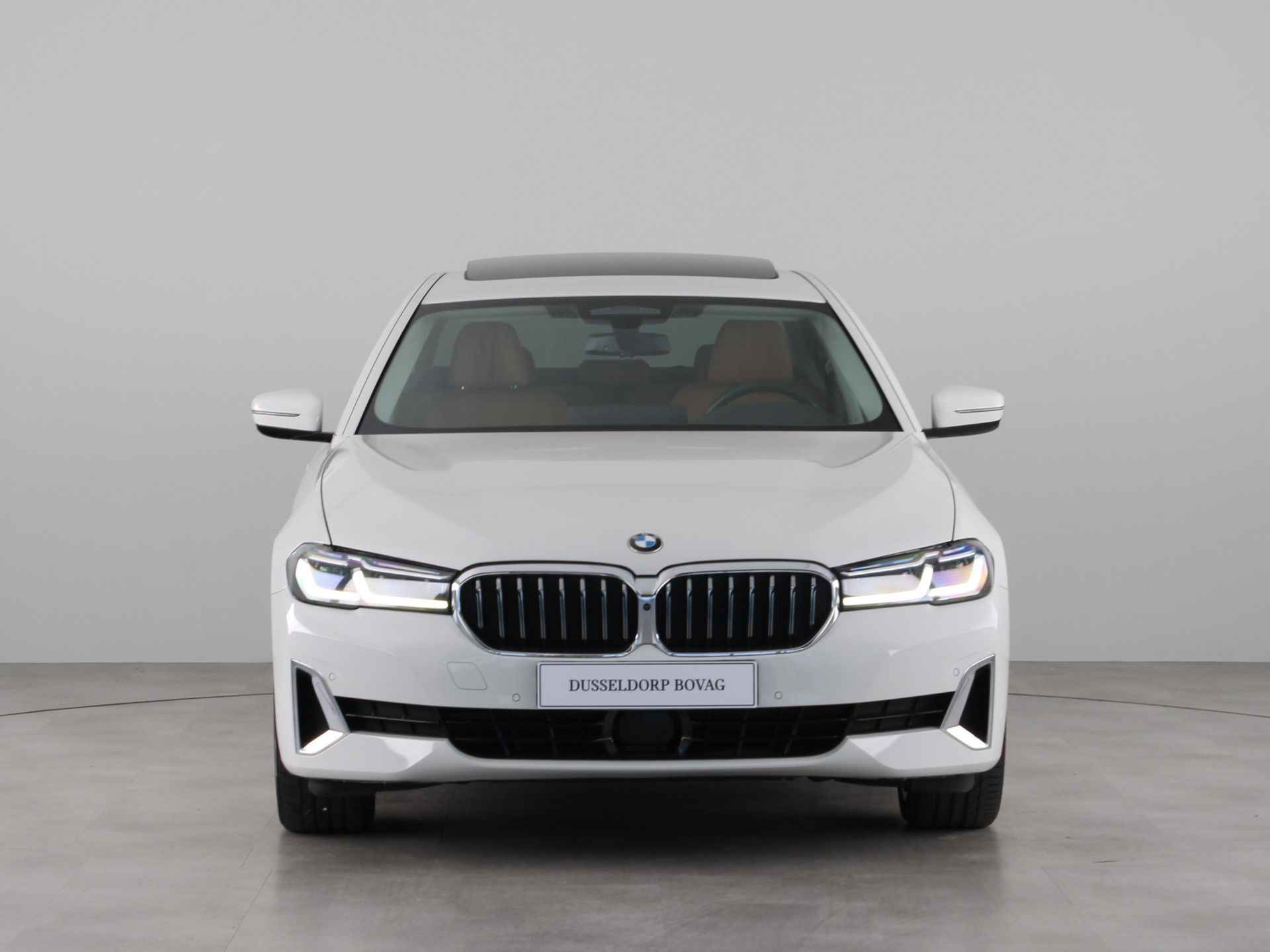 BMW 5 Serie 545e xDrive Sedan Business Edition Plus Luxury Line - 8/25