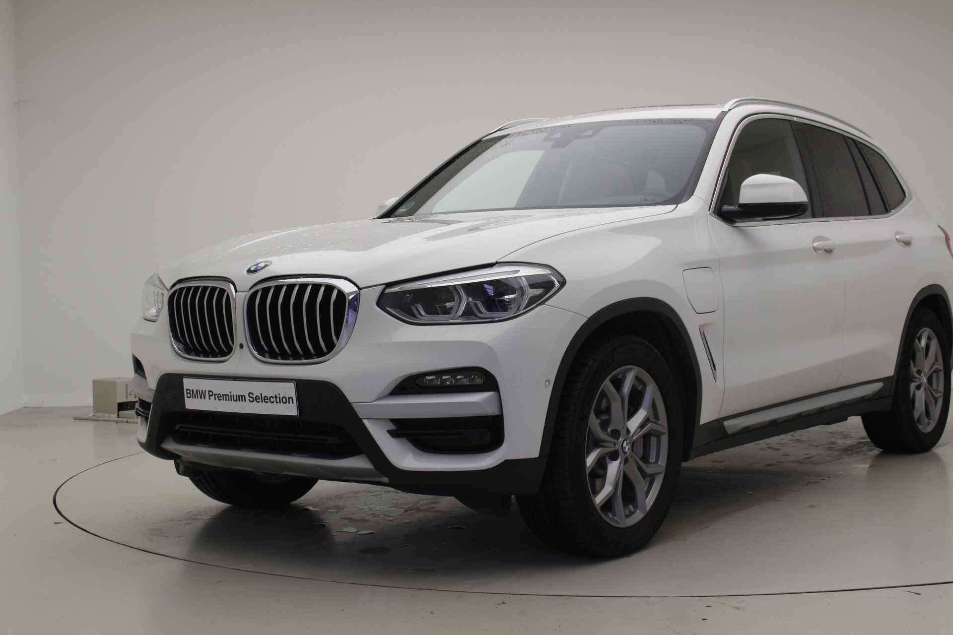 BMW X3 xDrive30e xLine | Panorama | Leder | Trekhaak | Elek. verst. stoelen met Memory - 8/42