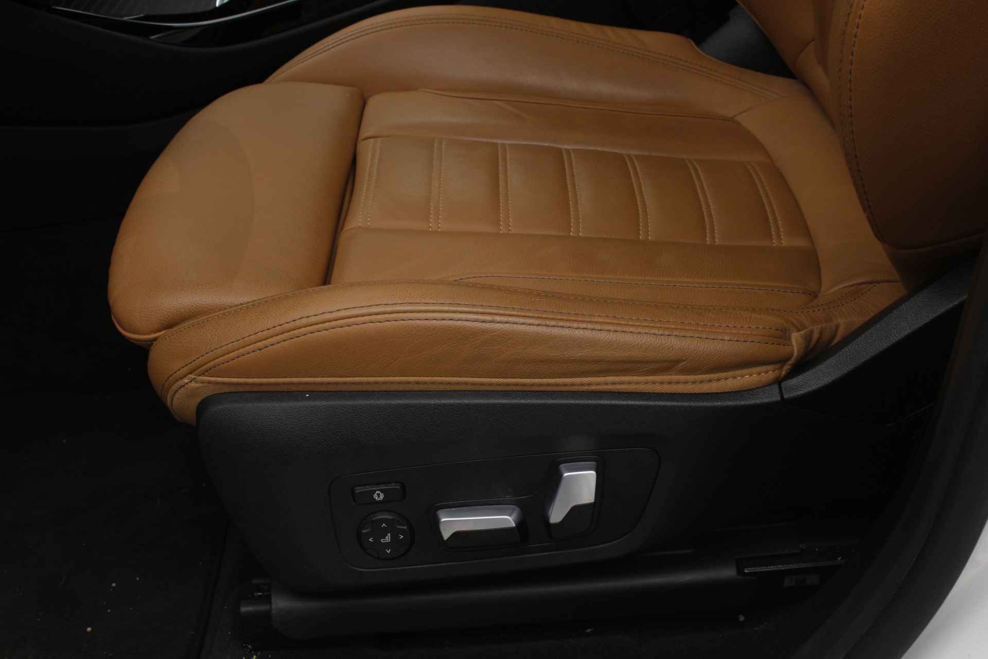 BMW X3 xDrive30e xLine | Panorama | Leder | Trekhaak | Elek. verst. stoelen met Memory - 15/42