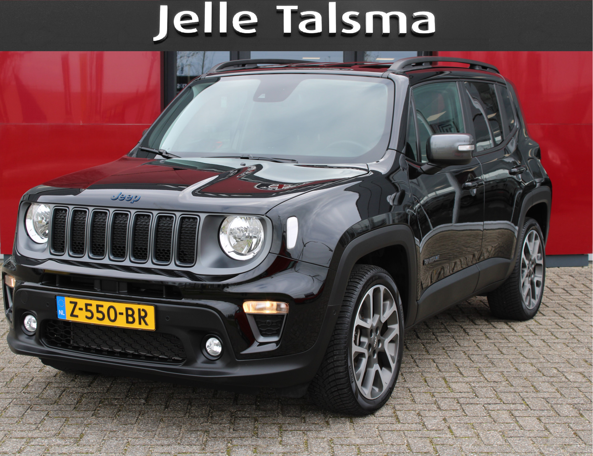 Jeep Renegade 4xe 240 Plug-in Hybrid Electric S │19'' velgen│Clima│Cruise│Camera│CarPlay | Parking Pack | Winter Pack bij viaBOVAG.nl