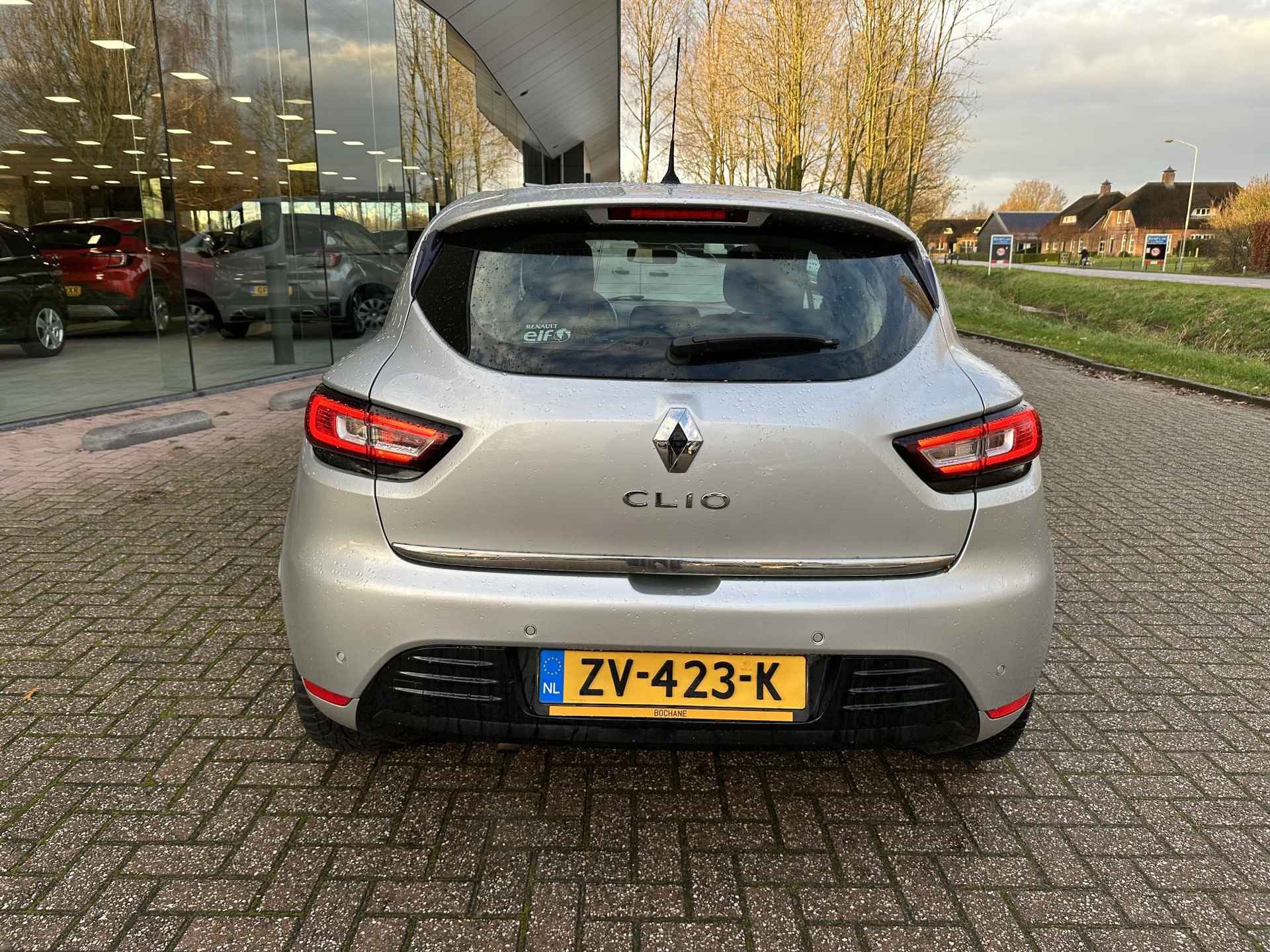 Renault Clio 1.2 TCe 120 EDC Intens | Automaat | Navi | Clima | Cruise | Armsteun | LM velgen 16" | Parkeersensoren voor, achter en achteruitrijcamera - 5/24