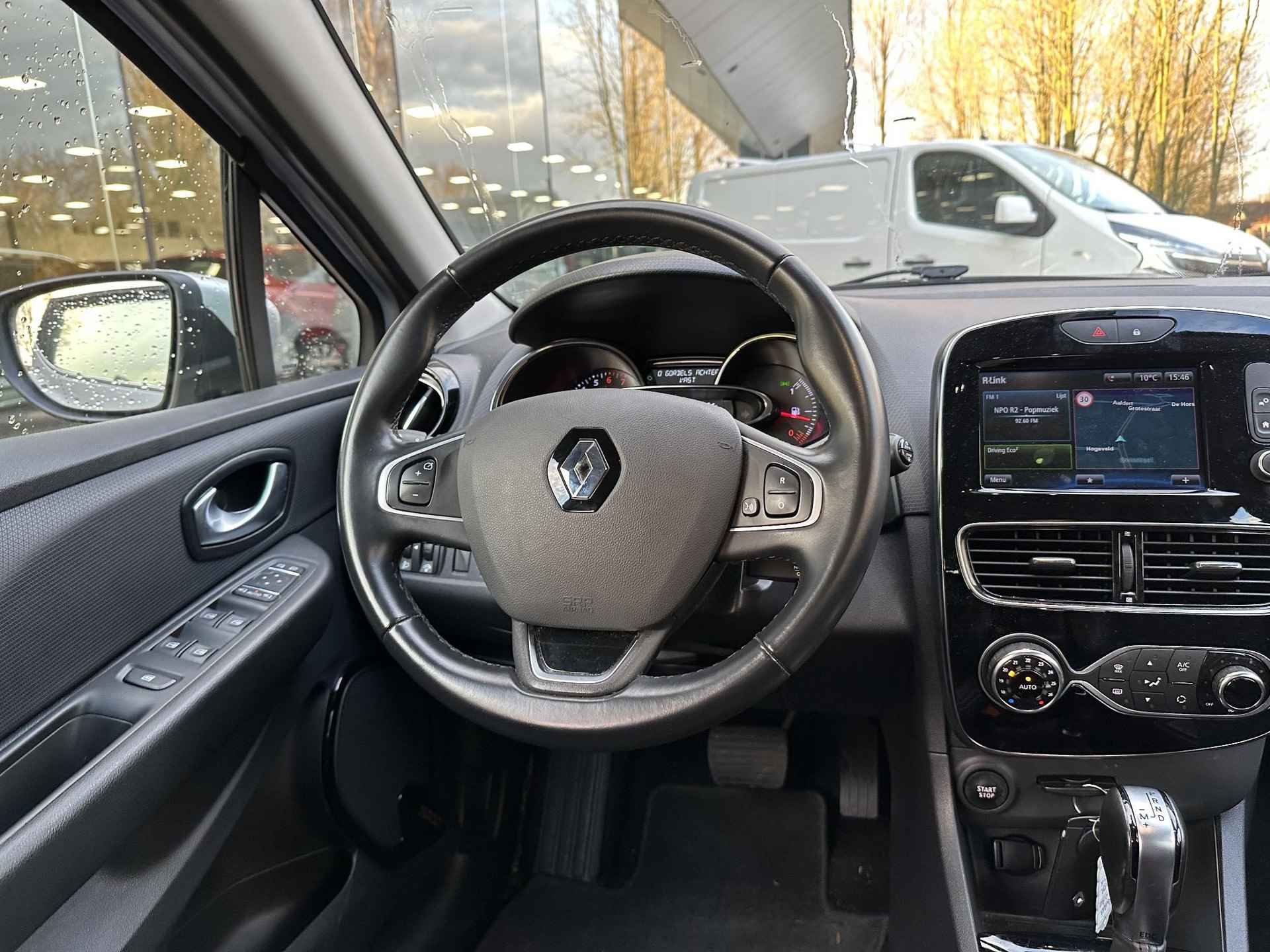 Renault Clio 1.2 TCe 120 EDC Intens | Automaat | Navi | Clima | Cruise | Armsteun | LM velgen 16" | Parkeersensoren voor, achter en achteruitrijcamera - 15/24