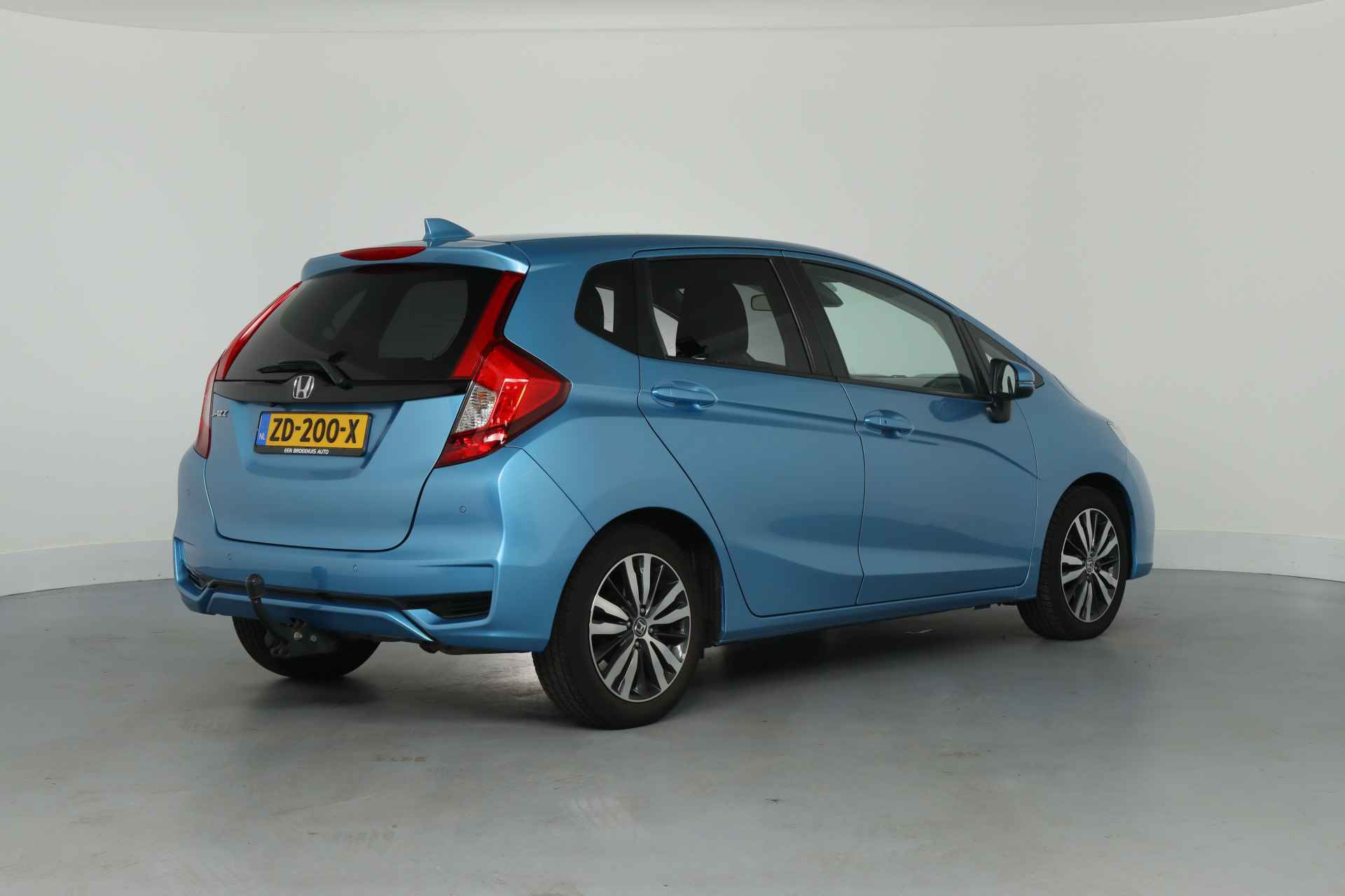 Honda Jazz 1.3 i-VTEC Elegance Automaat | Dealer Onderhouden! | Trekhaak | Navi | Camera | Stoelverwarming | LED | Clima | keyless | DAB | - 5/39