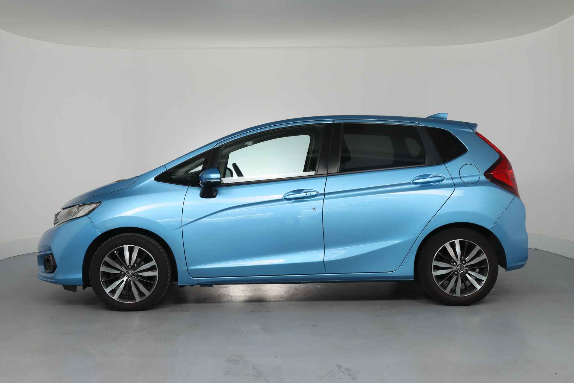 Honda Jazz 1.3 i-VTEC Elegance Automaat | Dealer Onderhouden! | Trekhaak | Navi | Camera | Stoelverwarming | LED | Clima | keyless | DAB | - 29/39