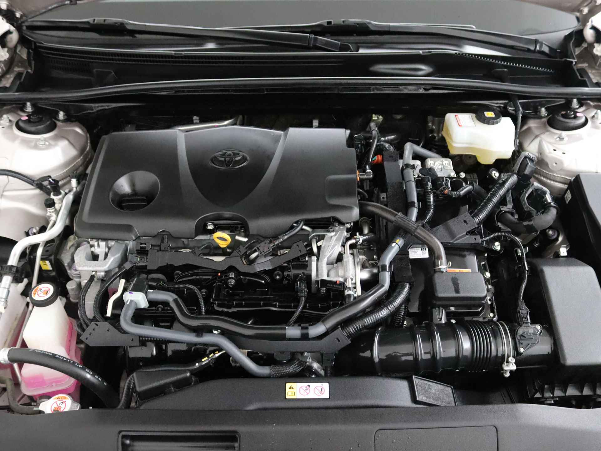 Toyota Camry 2.5 Hybrid Executive | + Set winterwielen | - 36/38
