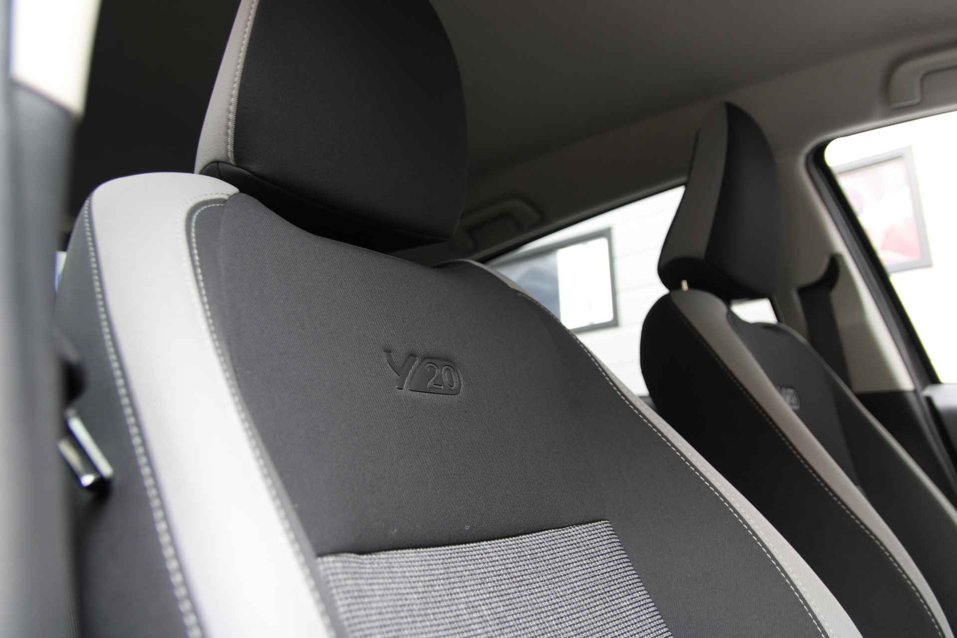 Toyota Yaris 1.5 Hybrid Y20 Edition - 5/35