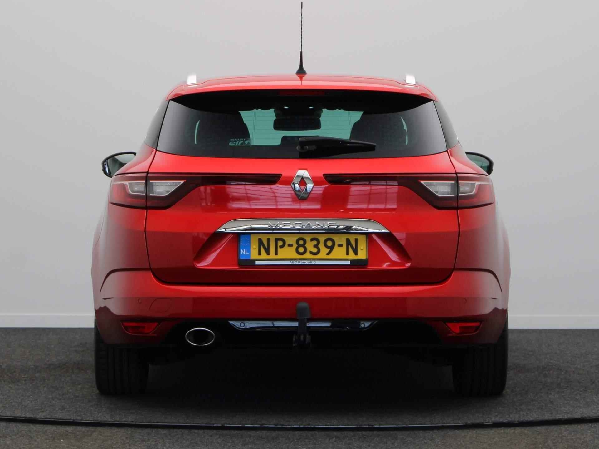 Renault Mégane Estate 1.5 dCi EDC/Autom. Bose | Trekhaak | Automaat | Parkeersensoren Achter | Climate Control | - 7/52