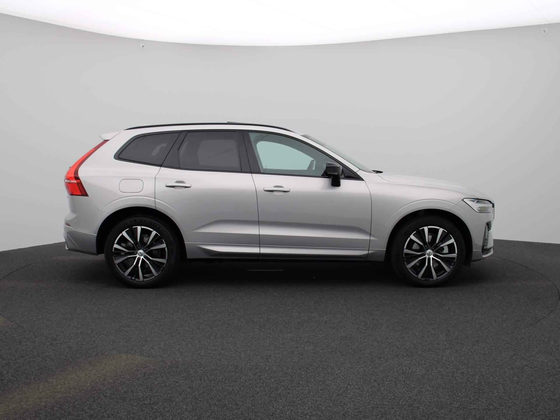 Volvo XC60 2.0 B4 Ultimate | Automaat | Harman Kardon | Stoel/Stuur verwarming | Panorama dak | Afn. Trekhaak | Leder | Navigatie | Virtual cockpit | Climate control | Camera | Schuifdak | Parkeer sensoren | LMV | LED | Lage km stand - 6/46