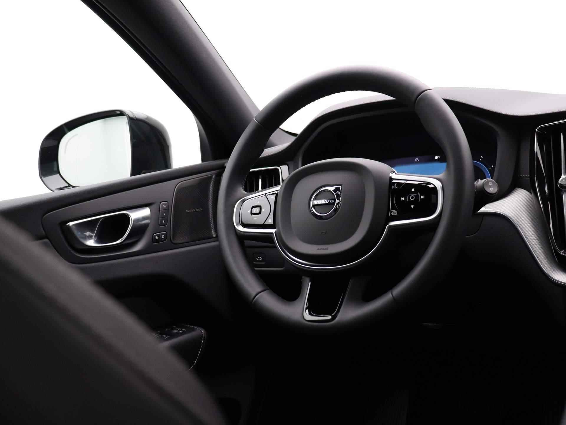 Volvo XC60 2.0 B4 Ultimate | Automaat | Harman Kardon | Stoel/Stuur verwarming | Panorama dak | Afn. Trekhaak | Leder | Navigatie | Virtual cockpit | Climate control | Camera | Schuifdak | Parkeer sensoren | LMV | LED | Lage km stand - 11/46