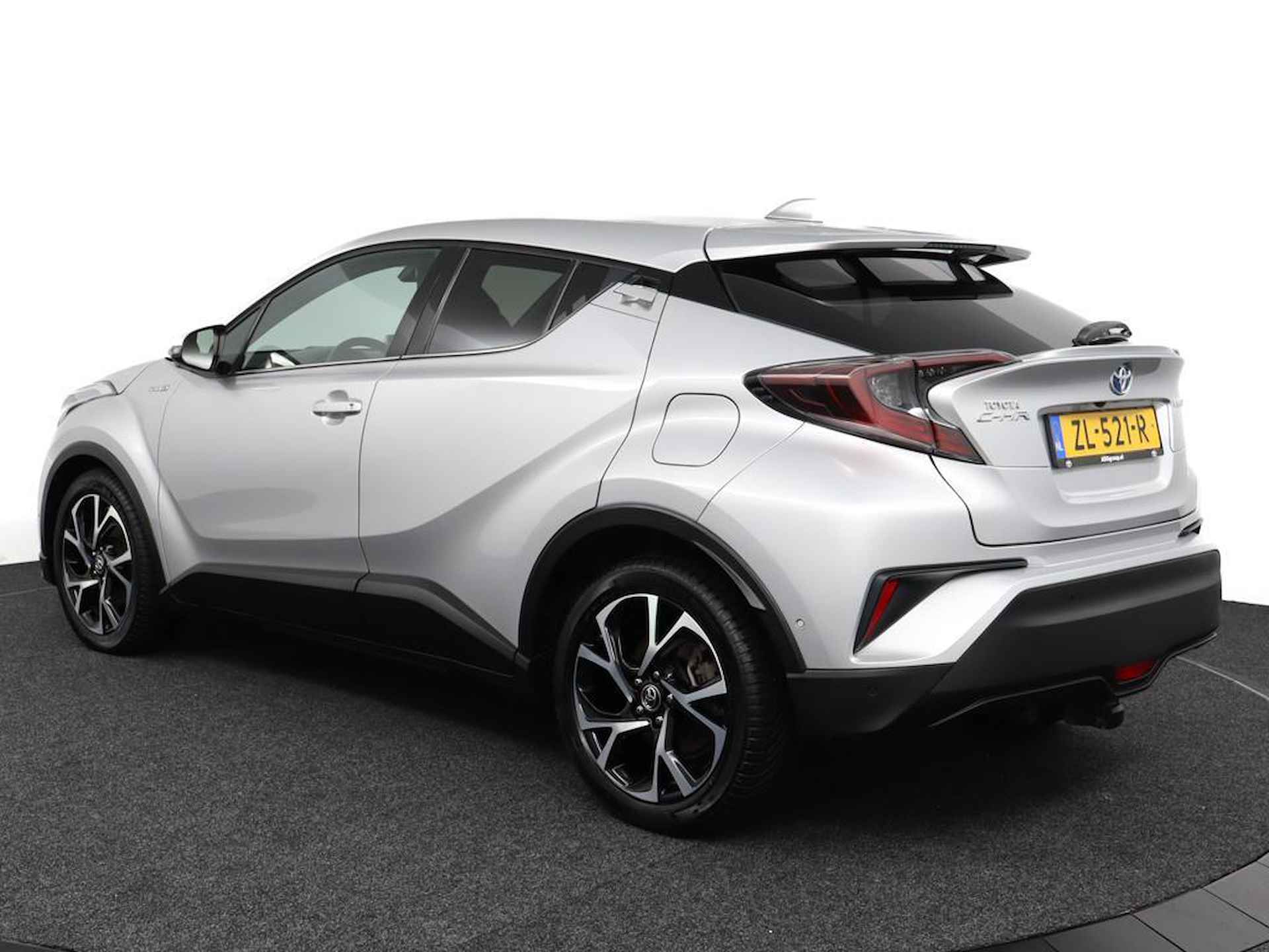 Toyota C-HR 1.8 Hybrid Style | Navigatie systeem | JBL audio | Stoelverwarming | - 12/50