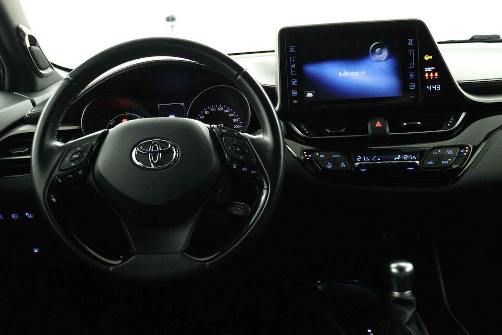 Toyota C-HR 1.8 Hybrid Style | Navigatie systeem | JBL audio | Stoelverwarming | - 49/50