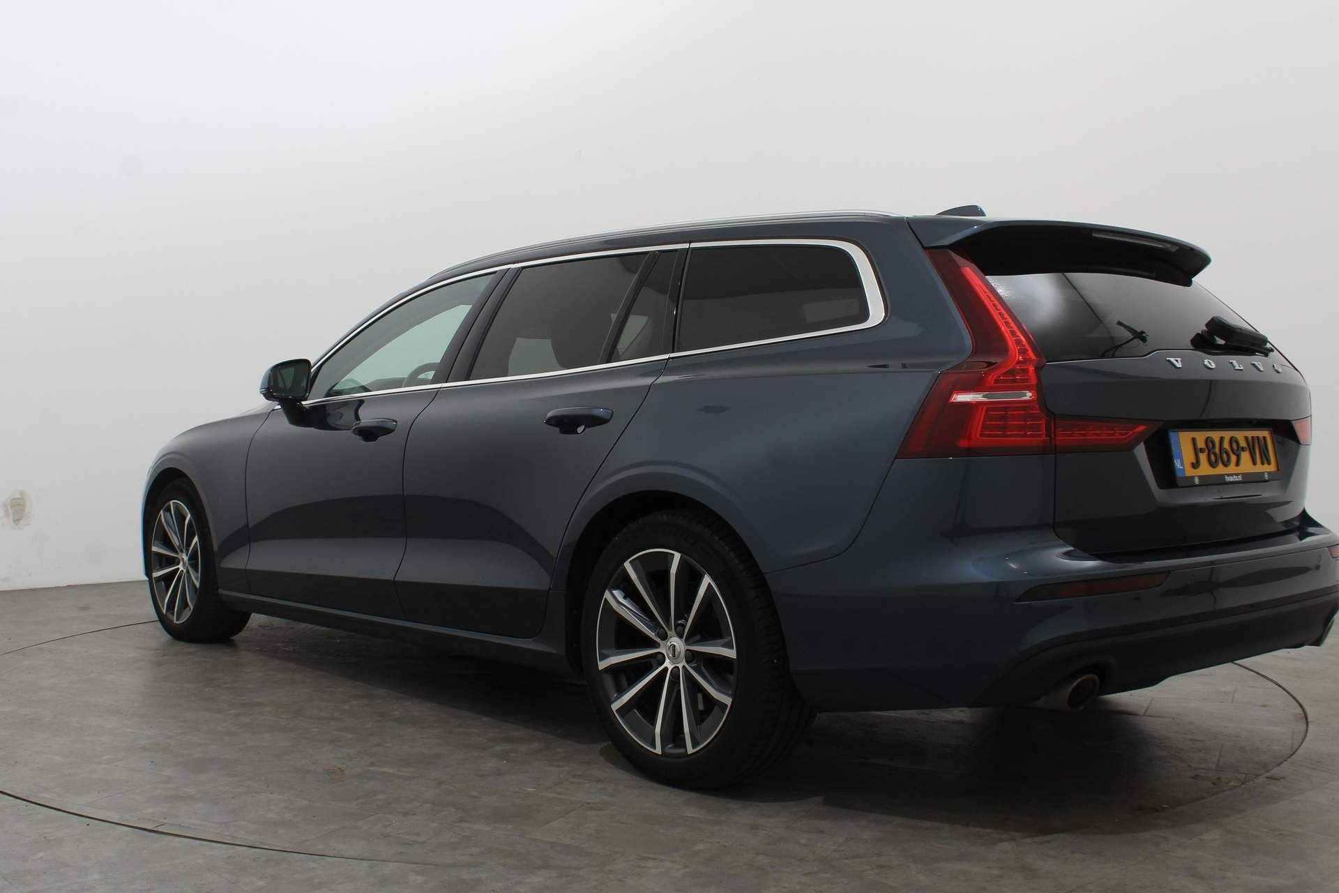 Volvo V60 2.0 B3 163PK BUSINESS PRO AUT8 | Leer | Comfortstoelen | Park Assist | 18 inch - 4/48