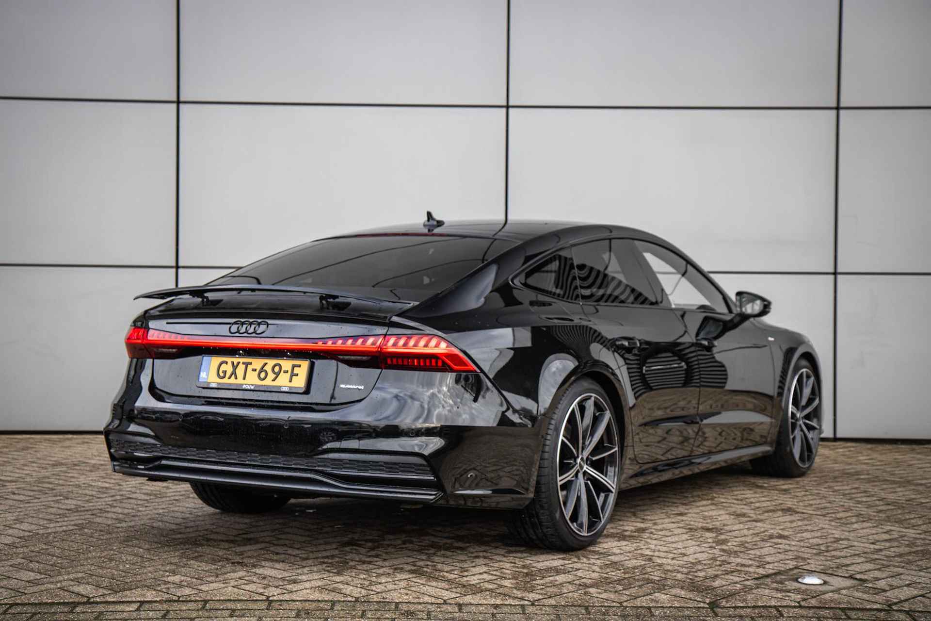 Audi A7 Sportback 55 TFSI e 367pk quattro Pro Line S Competition | Stoelverwarming | Adaptive Cruise | Memory Stoel | 360 Camera - 2/43