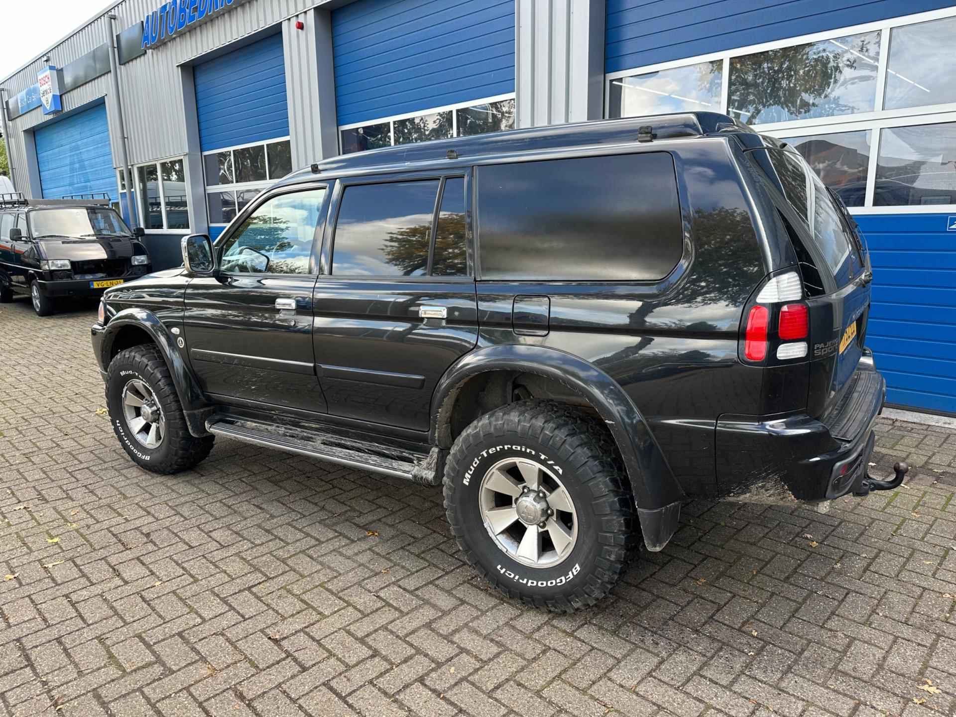 Mitsubishi Pajero Sport 2.5 TDI Intense HR trekhaak lees tekst!!!!!! - 14/29