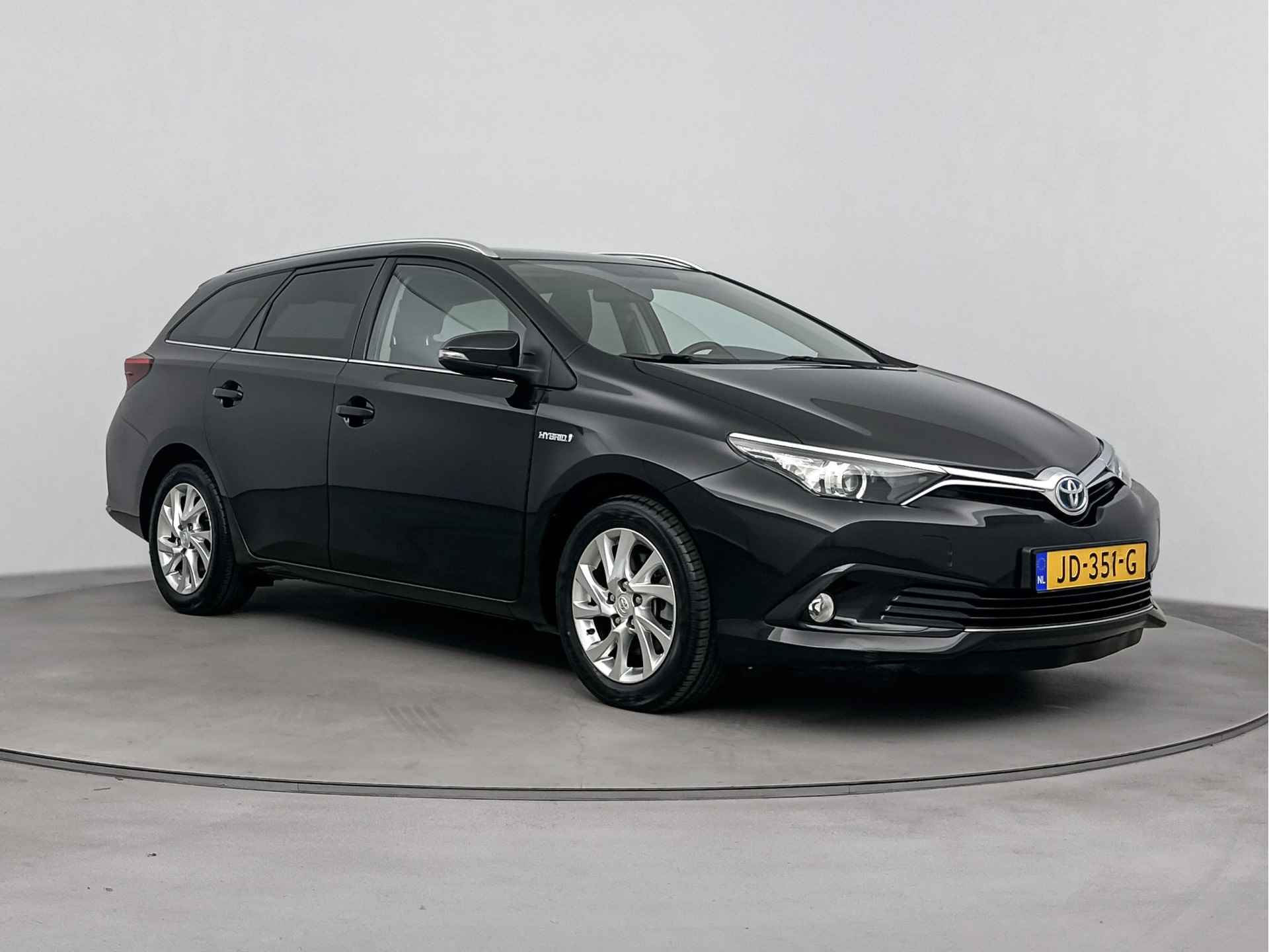 Toyota Auris Touring Sports 1.8 Hybrid Trend | Panoramadak | Navigatie | - 28/41