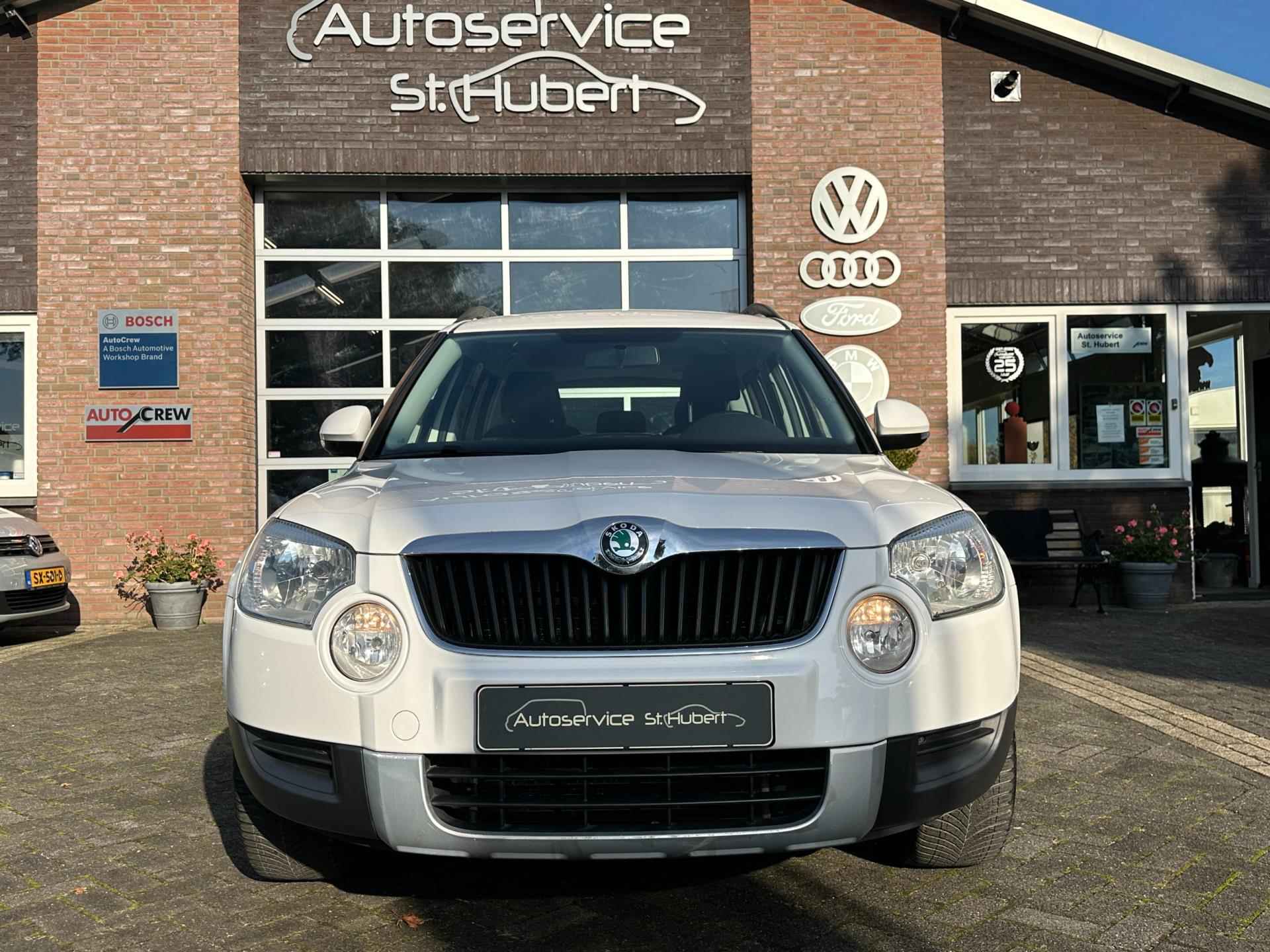 Skoda YETI 1.2 TSI Active - 2/27