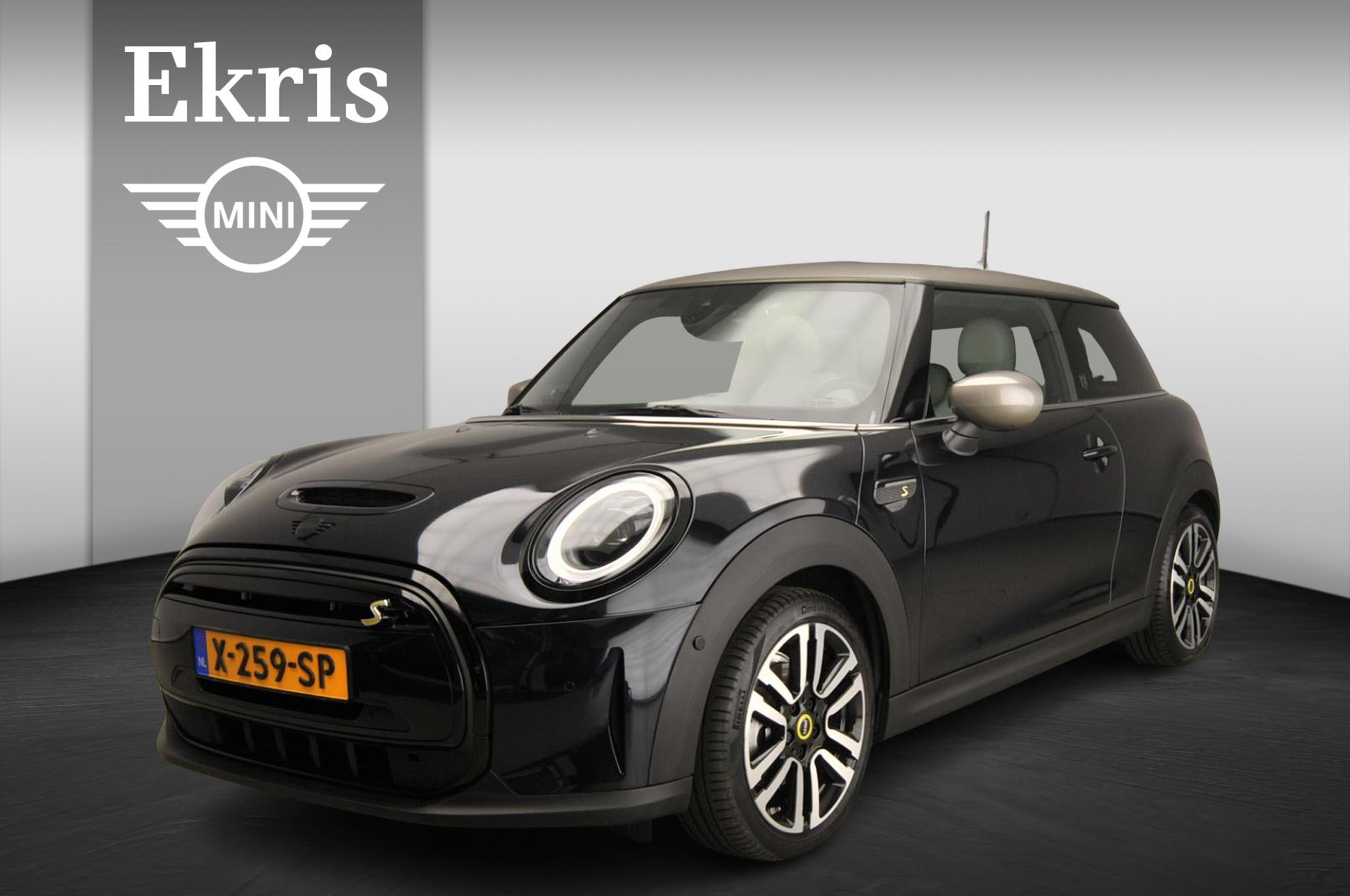 MINI Electric Cooper SE Panoramadak / Camera / Leder / Harman-kardon / Park assist / LED / Alu wielen 17 inch