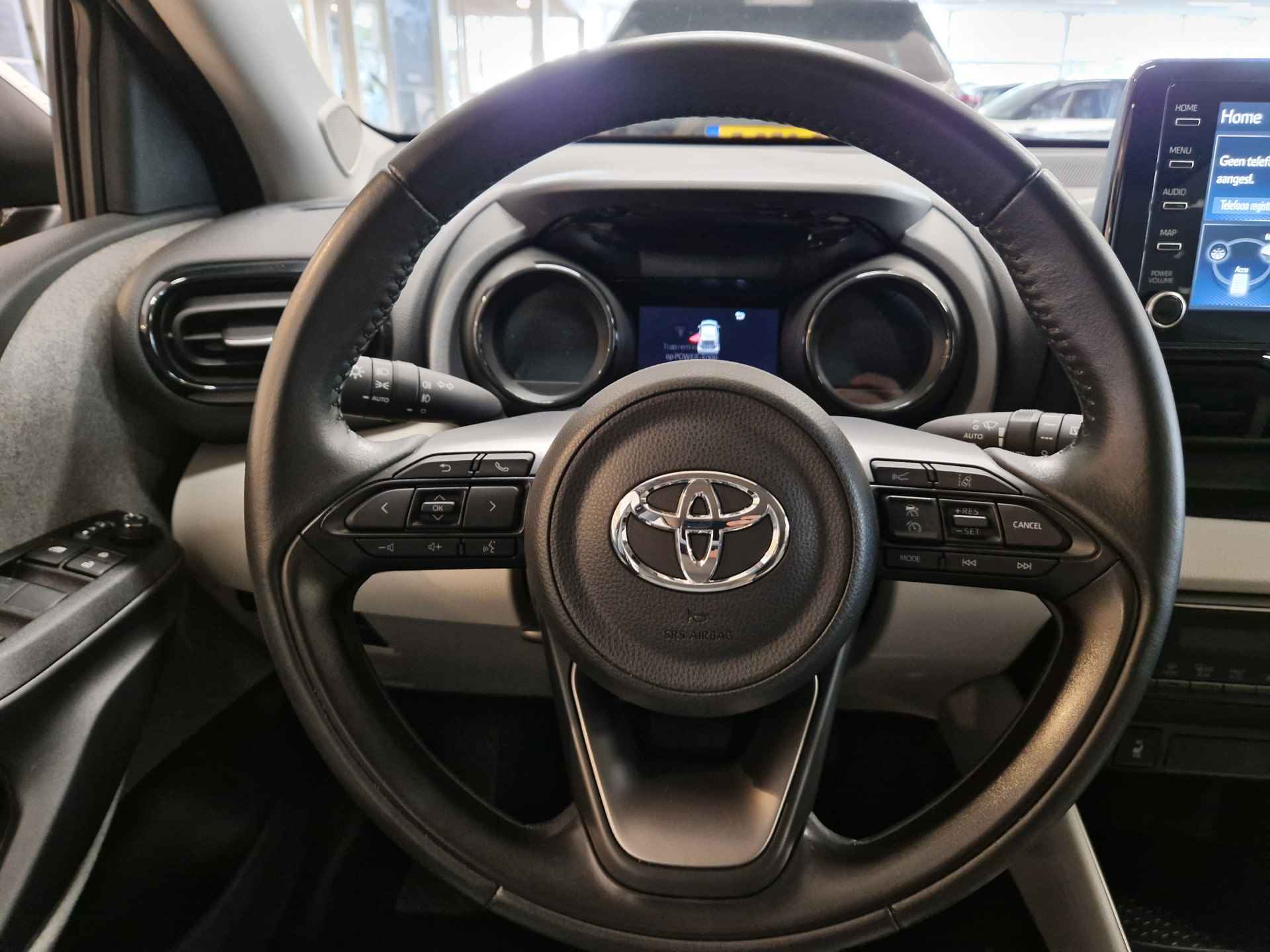 Toyota Yaris 1.5 Hybrid Apple/Android, Stoelverwarming, 17inch velgen , All-in Rijklaarprijs - 20/26