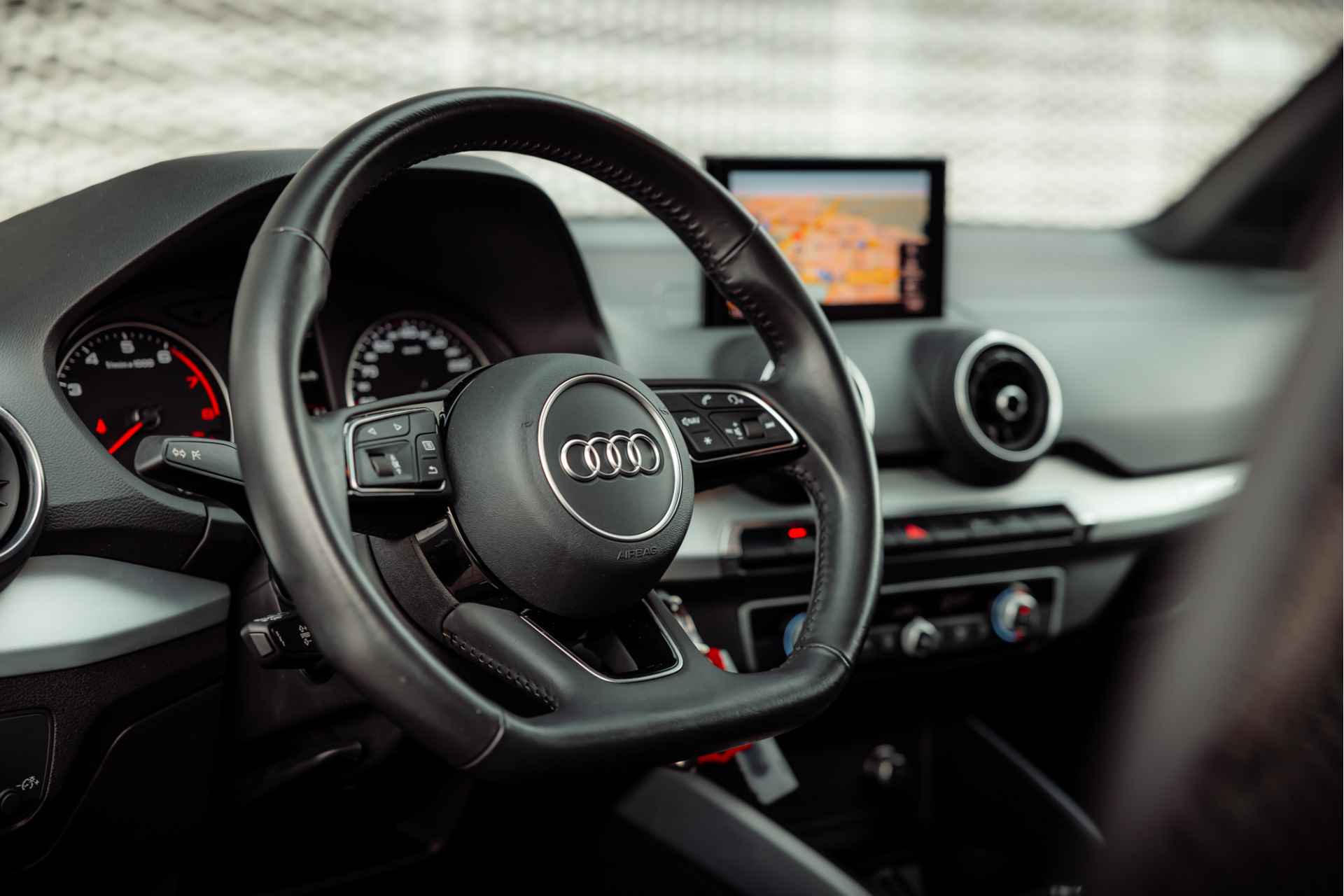 Audi Q2 30 TFSI epic | LED | Climate control | Navigatie | Parkeersensor achter | 17" LM velgen - 19/30