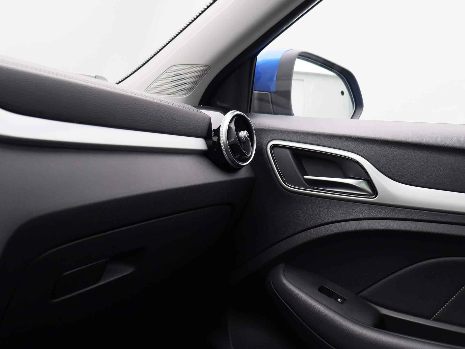 MG ZS EV Luxury | Panoramadak | Leder | Navi | Camera | Apple CarPlay | - 28/38