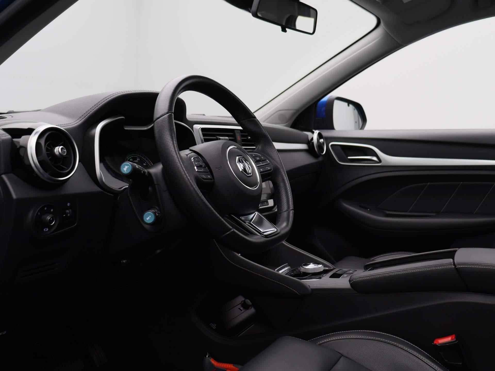 MG ZS EV Luxury | Panoramadak | Leder | Navi | Camera | Apple CarPlay | - 31/38