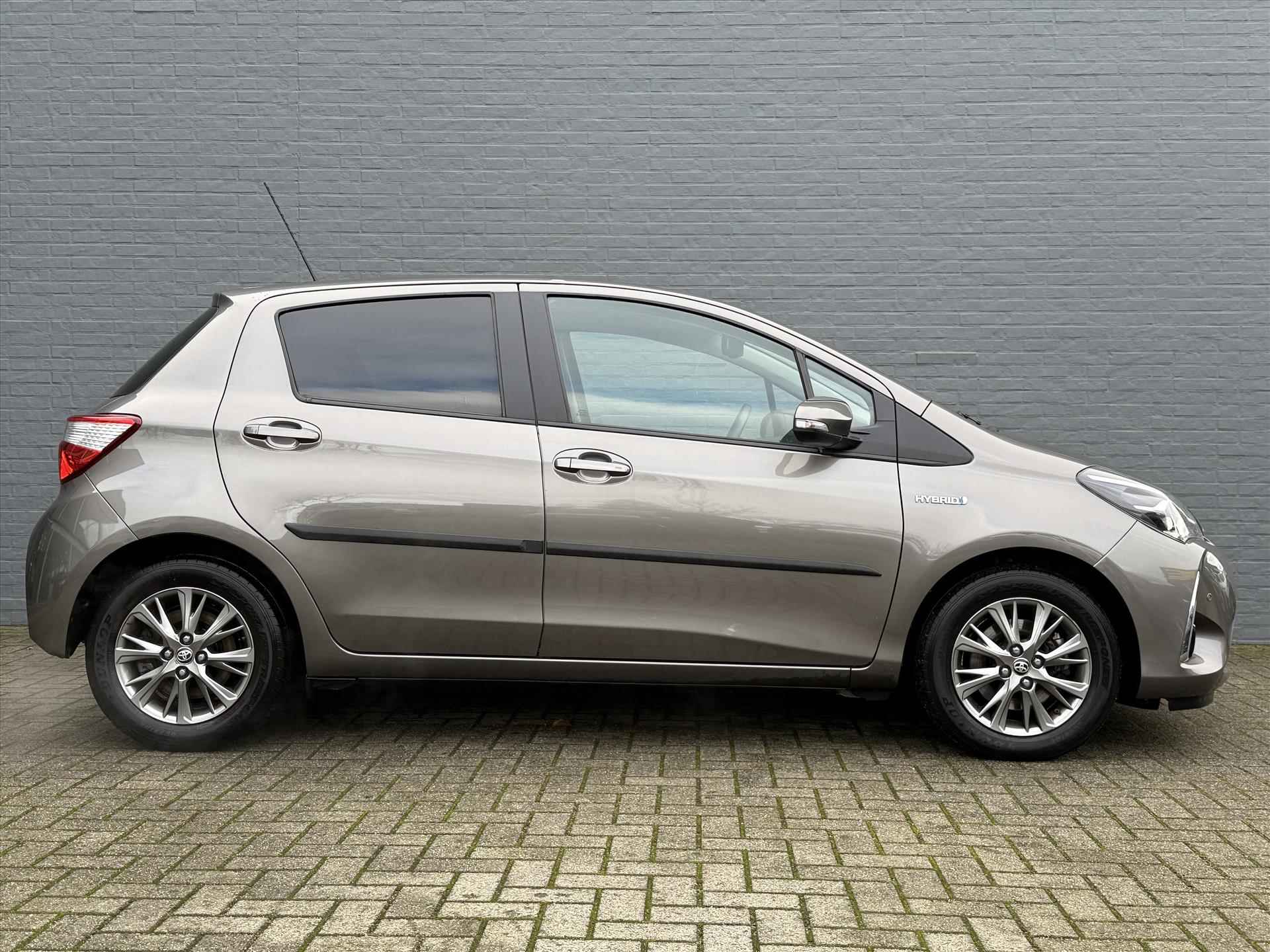 TOYOTA Yaris 1.5 Hybrid 100pk 5D CVT Dynamic | Navigatie | LMV - 3/32