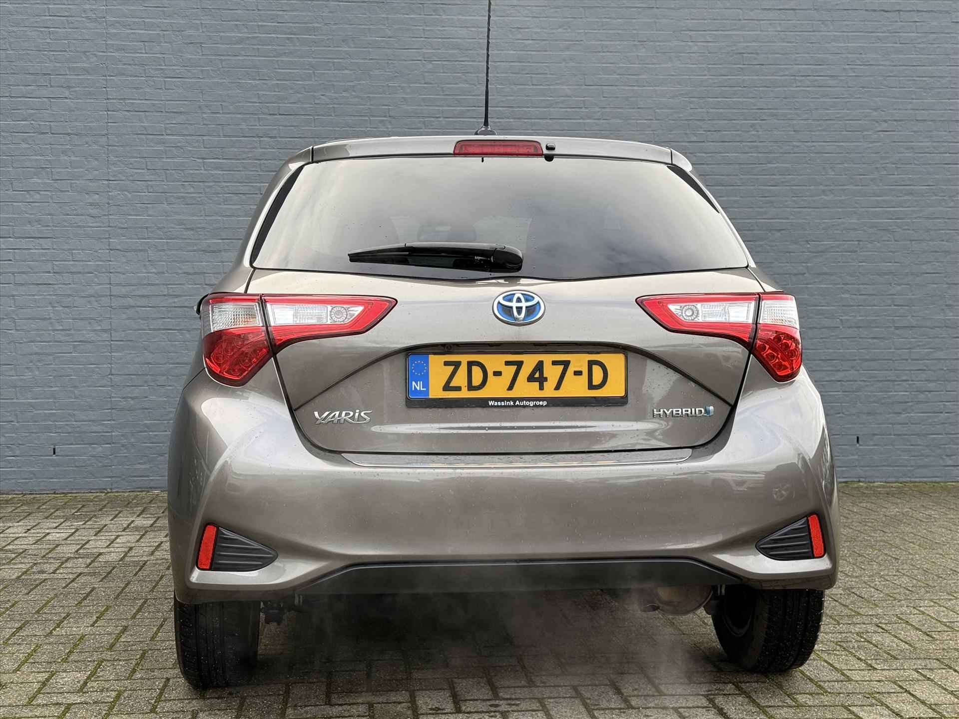 TOYOTA Yaris 1.5 Hybrid 100pk 5D CVT Dynamic | Navigatie | LMV - 6/32