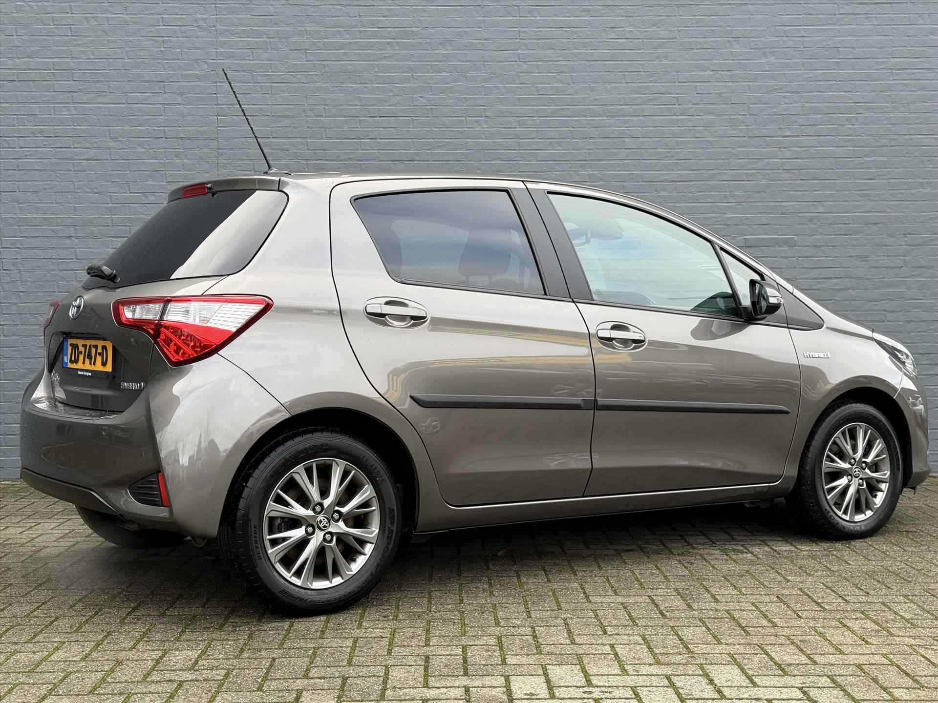 TOYOTA Yaris 1.5 Hybrid 100pk 5D CVT Dynamic | Navigatie | LMV - 7/32