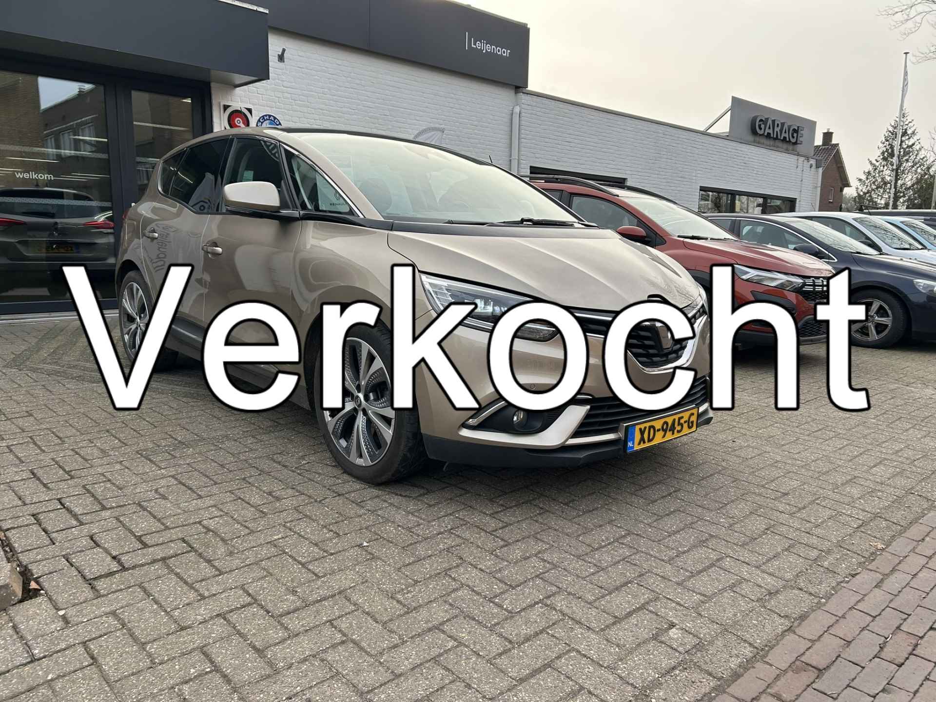 Renault Scénic 1.3 TCe Intens | Panorama dak | Trekhaak | Parkeersensoren | Navigatie | Bluetooth - 3/10