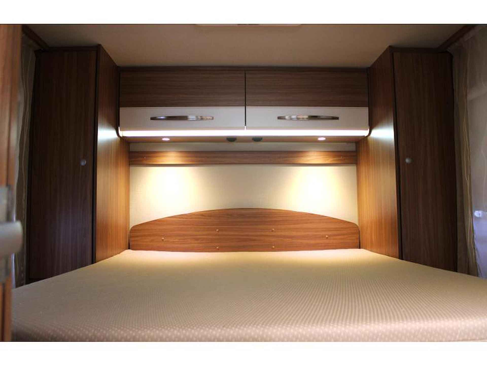 Carado T449  Queensbed Hefbed - 7/22