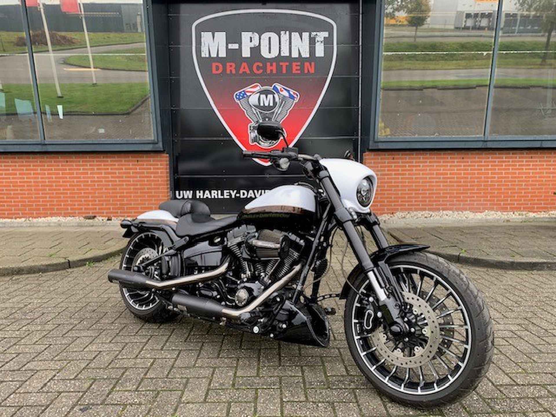 Harley-Davidson FXSE BREAKOUT CVO PROSTREET - 2/14