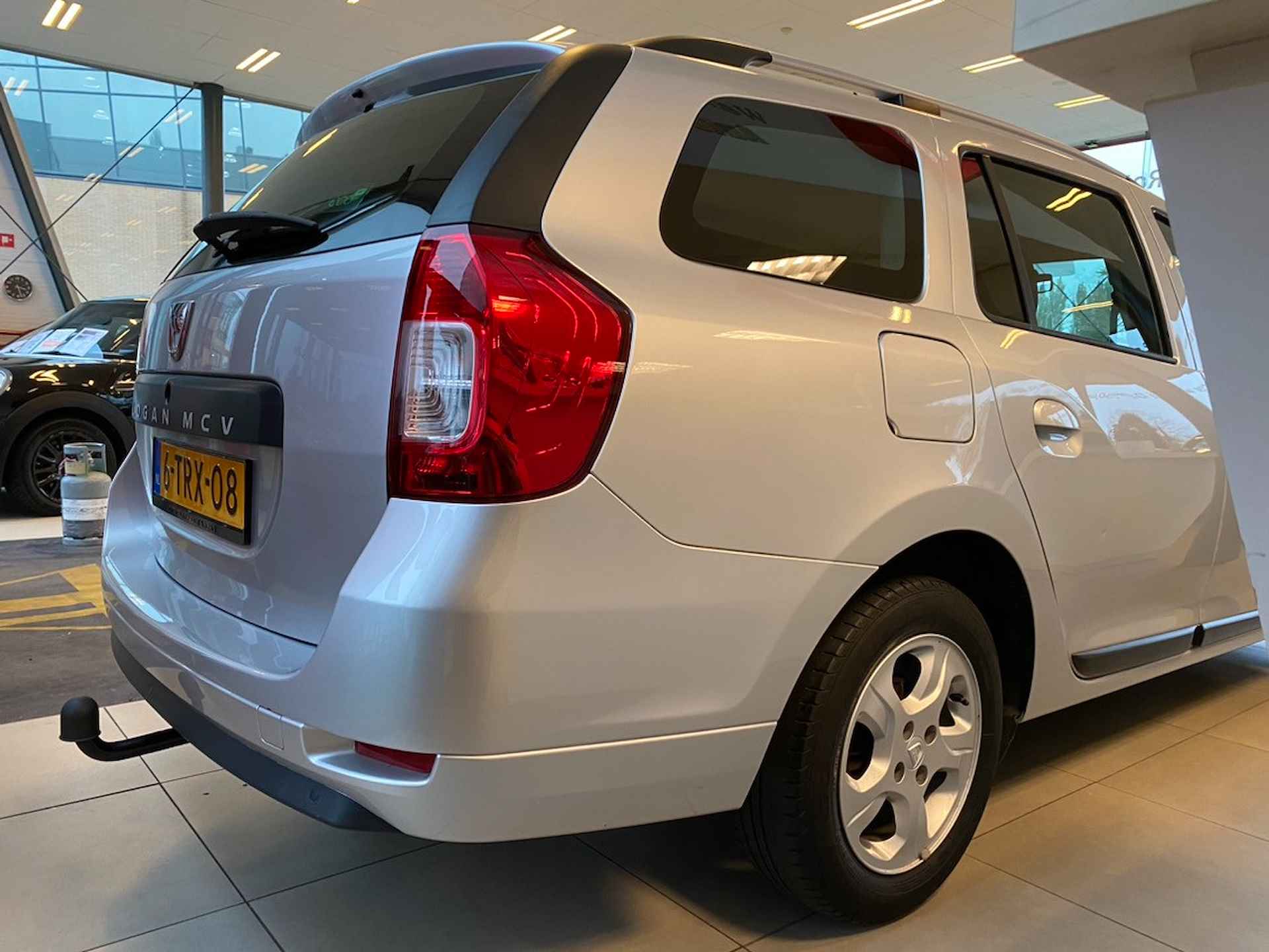 Dacia Logan MCV 0.9 TCe Prestige,Navigatie,Achteruitrijsensoren,Airco,Cruisecontrol,Trekhaak,Bluetooth,Dakrail,15 Inch Lmv - 8/24