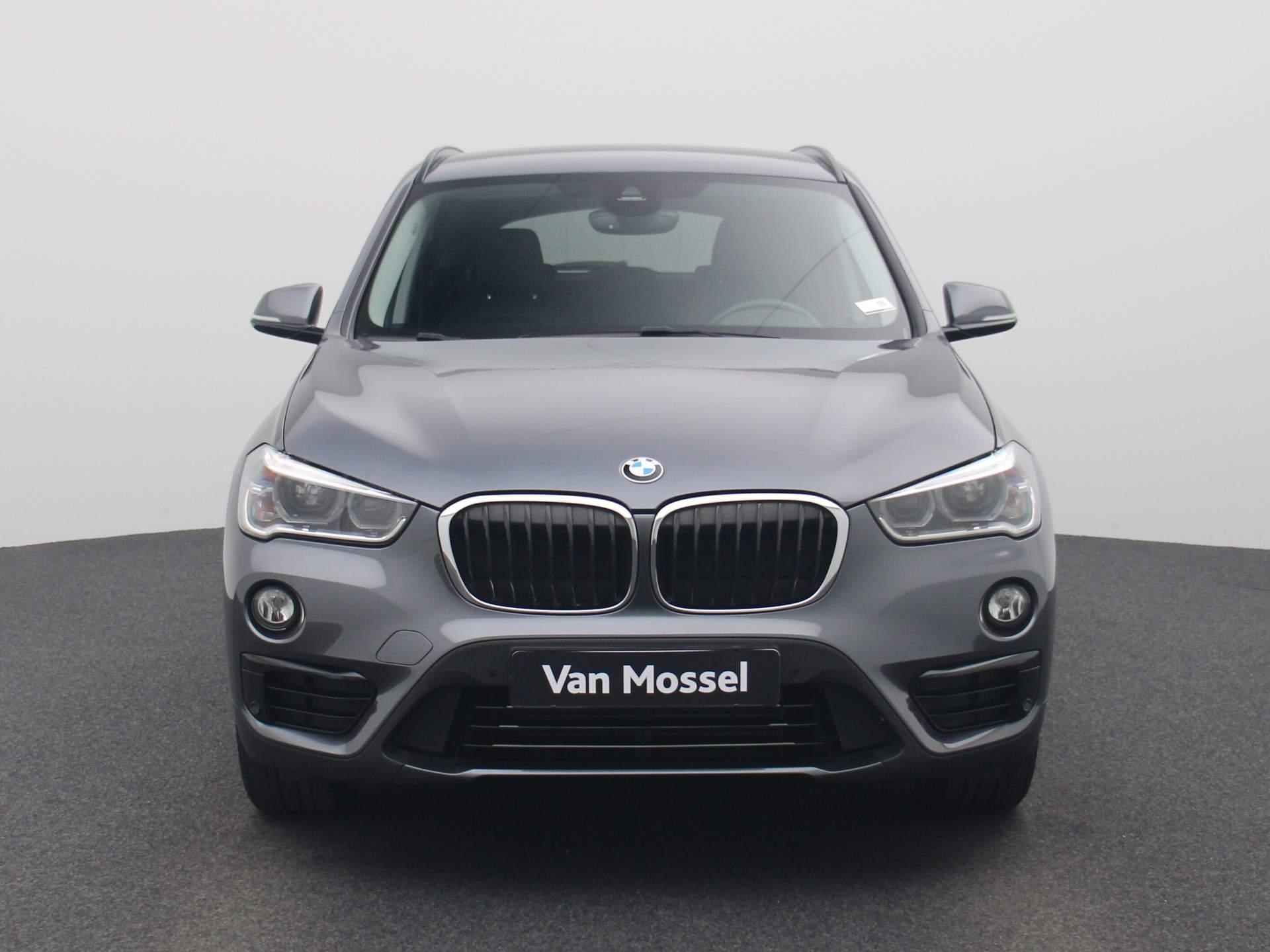 BMW X1 sDrive16d Executive | Leder | Navigatie | Parkeersensoren | Cruise Control | - 3/36