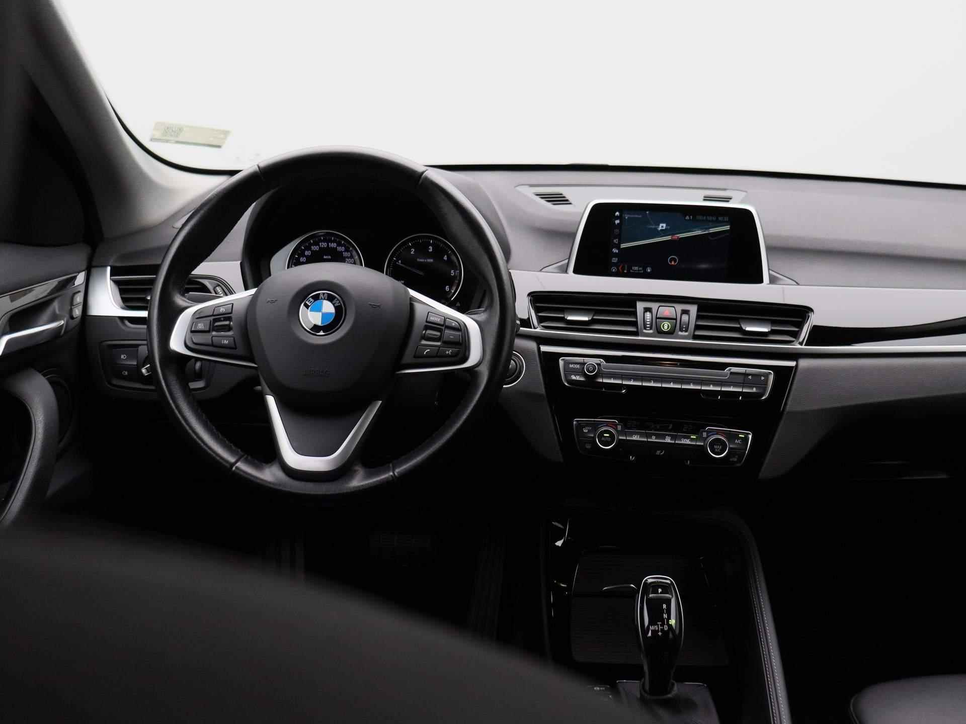 BMW X1 sDrive16d Executive | Leder | Navigatie | Parkeersensoren | Cruise Control | - 7/36