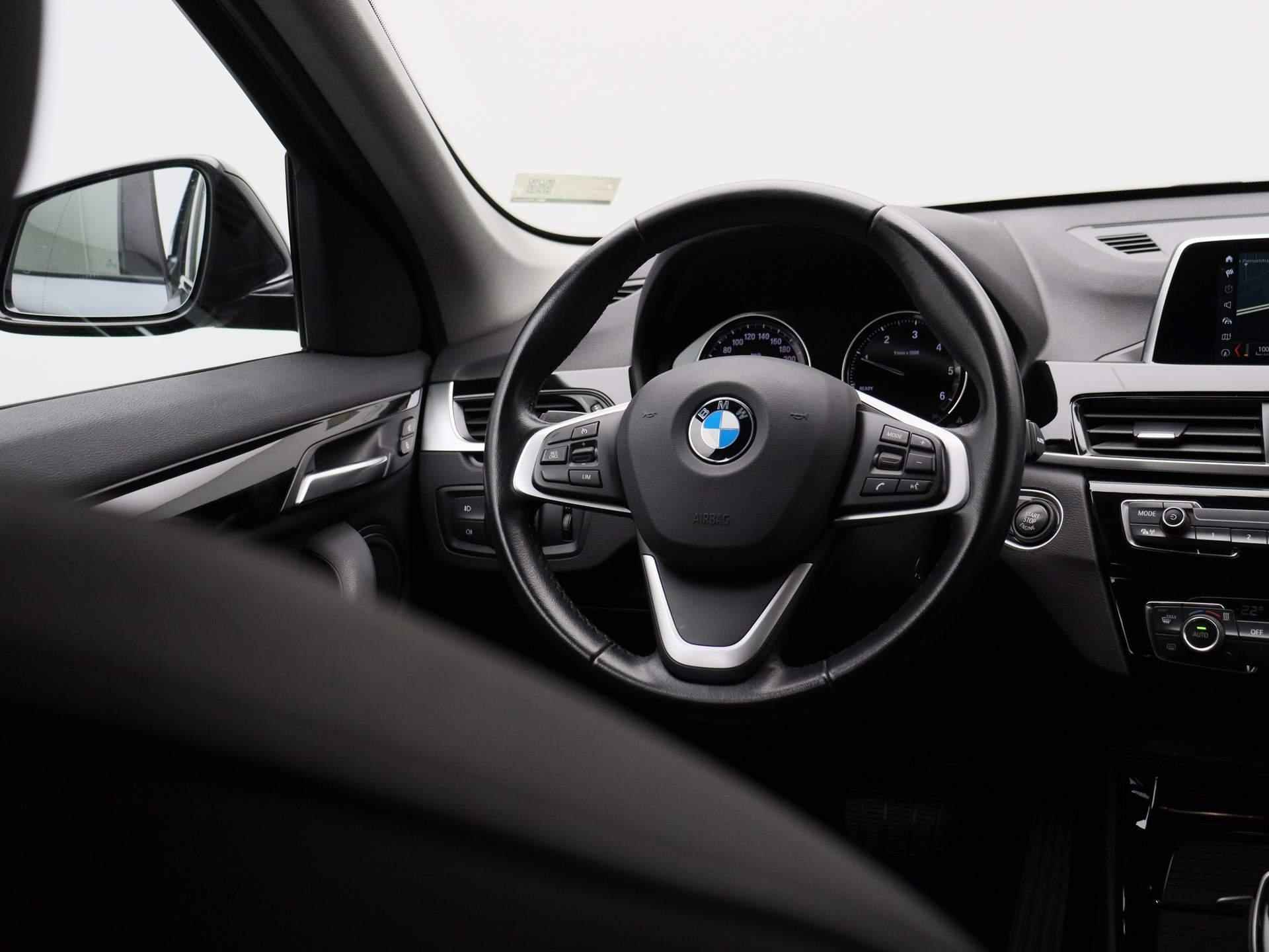 BMW X1 sDrive16d Executive | Leder | Navigatie | Parkeersensoren | Cruise Control | - 10/36