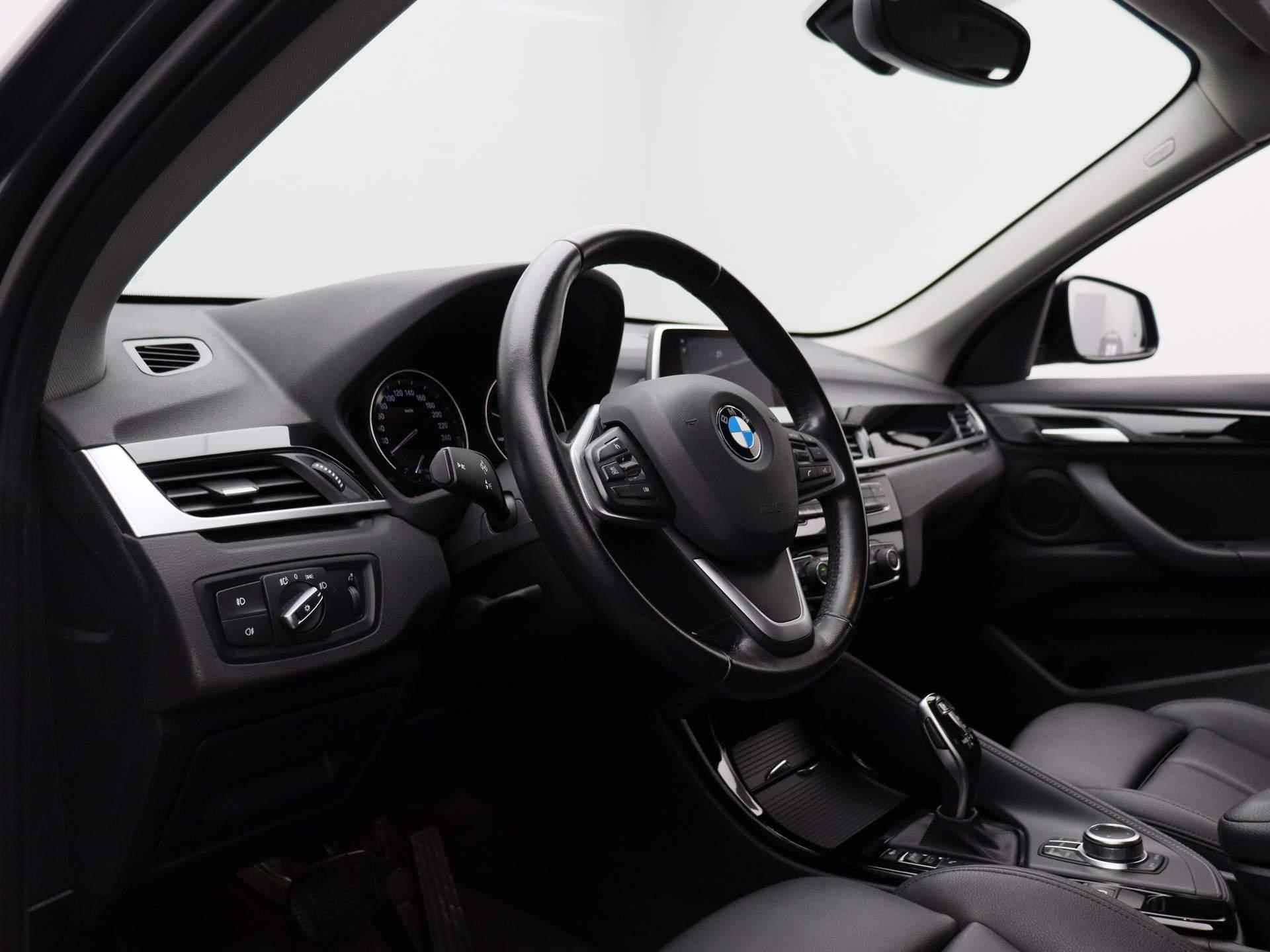 BMW X1 sDrive16d Executive | Leder | Navigatie | Parkeersensoren | Cruise Control | - 32/36