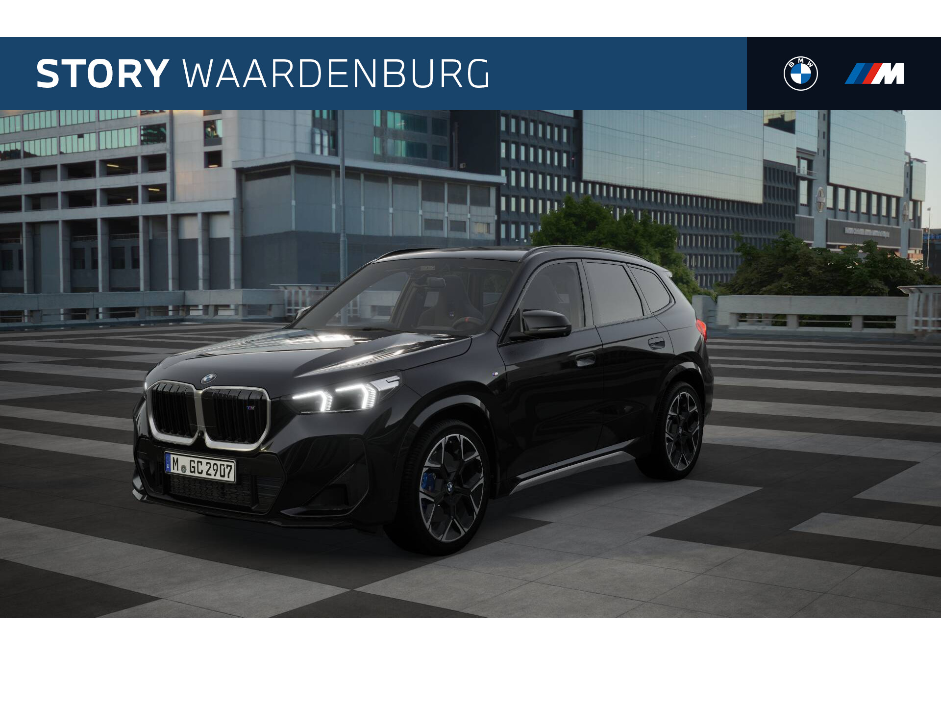 BMW X1 M35i High Executive Automaat / Panoramadak / M Sportstoelen / Adaptieve LED / M Adaptief onderstel / Comfort Access / Parking Assistant Plus