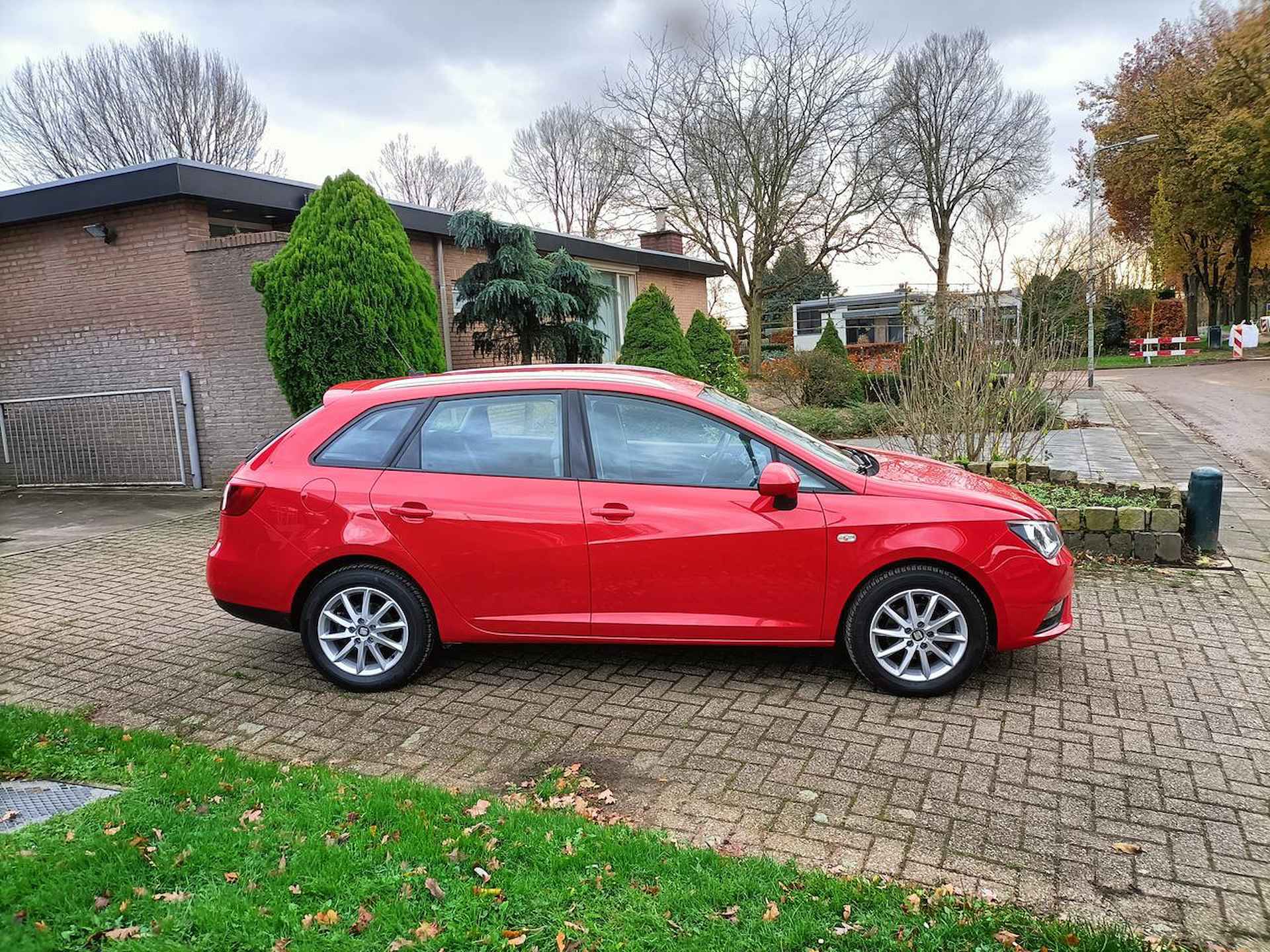 SEAT Ibiza ST 1.0 EcoTSI Style Connect, Navi,Cruise,Trekhk - 3/33