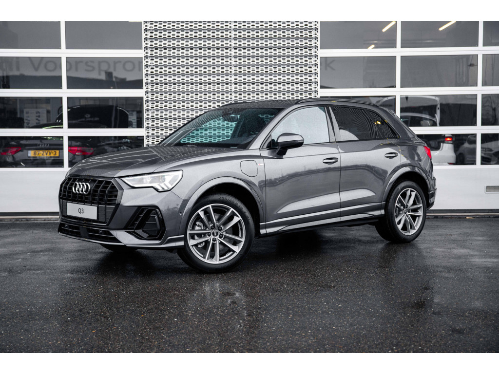 Audi Q3 45 TFSI e 245pk S edition | Panoramdak | 19" Velgen | Keyless Entry | Adaptive Cruise |