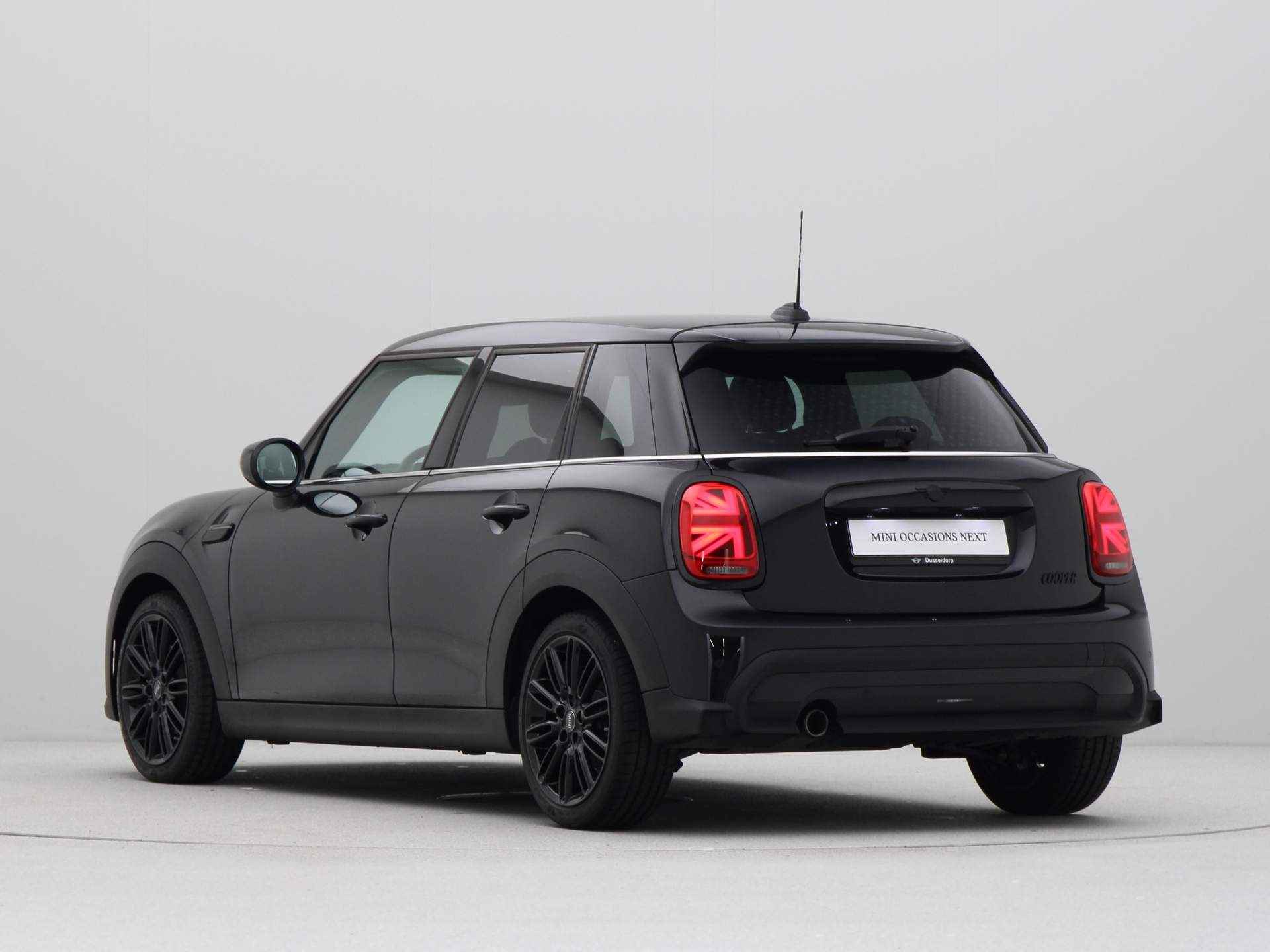 MINI 5-deurs Cooper Camden Edition Aut. - 12/22