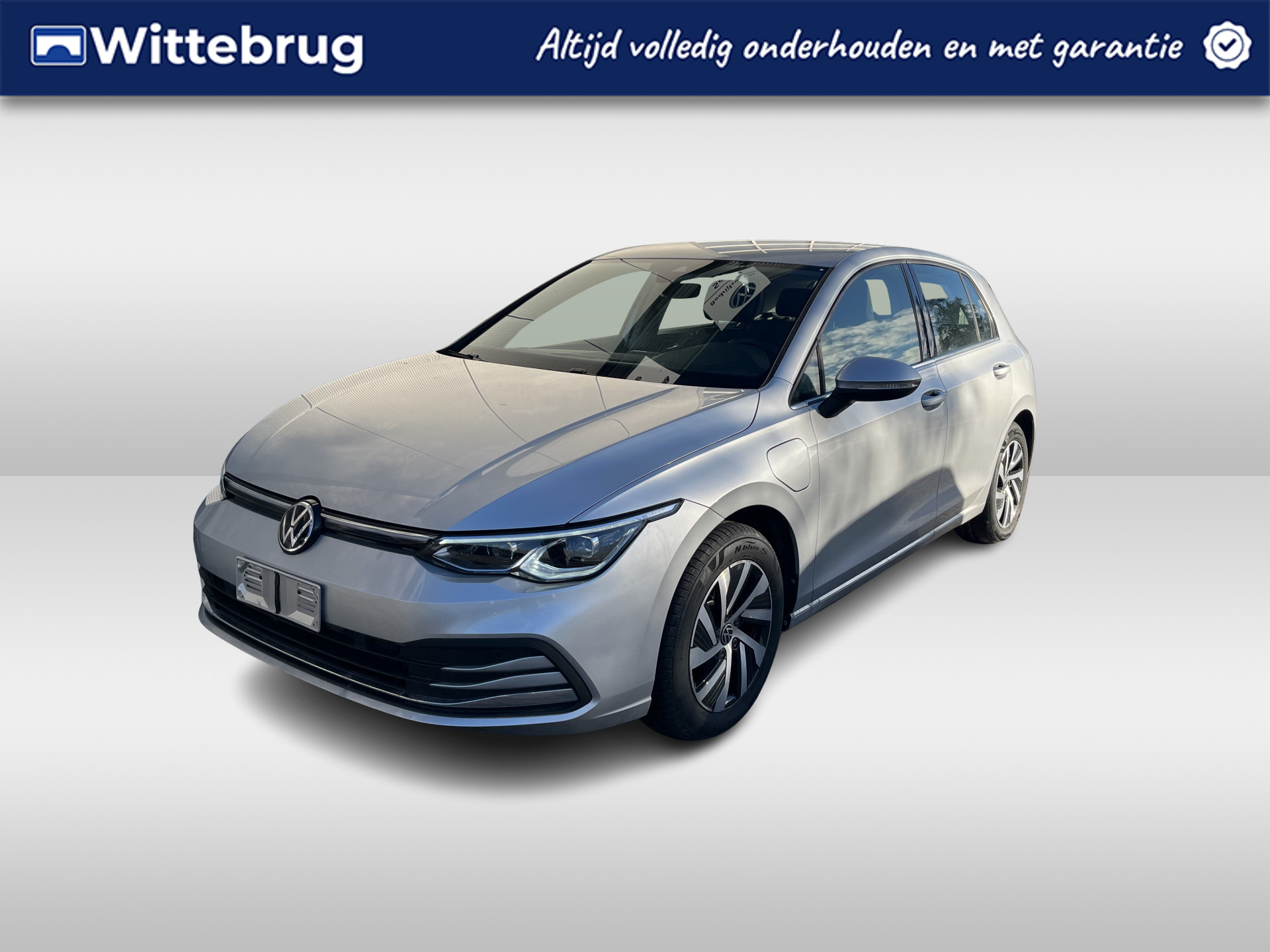 Volkswagen Golf 1.4 eHybrid Style / AUTOMAAT/ KEYLESS/ MEMORY SEAT/ CRUISE/ PARK. SENSOREN/ DAB/ APP-CONNECT/ DIVERSE HULPSYSTEMEN